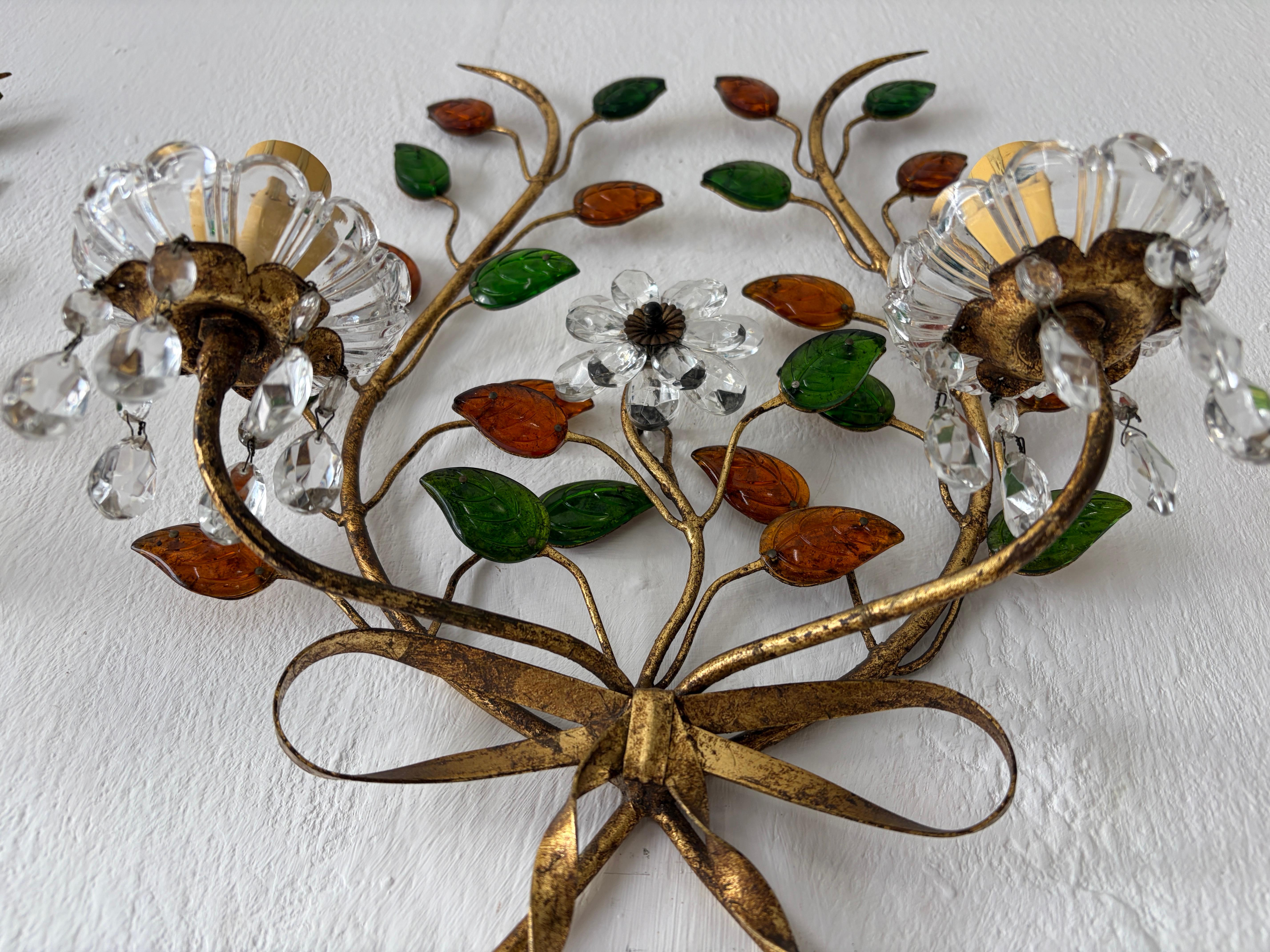 Maison Baguès in stile francese con foglie colorate, fiocchi di cristallo e prismi. in vendita 2