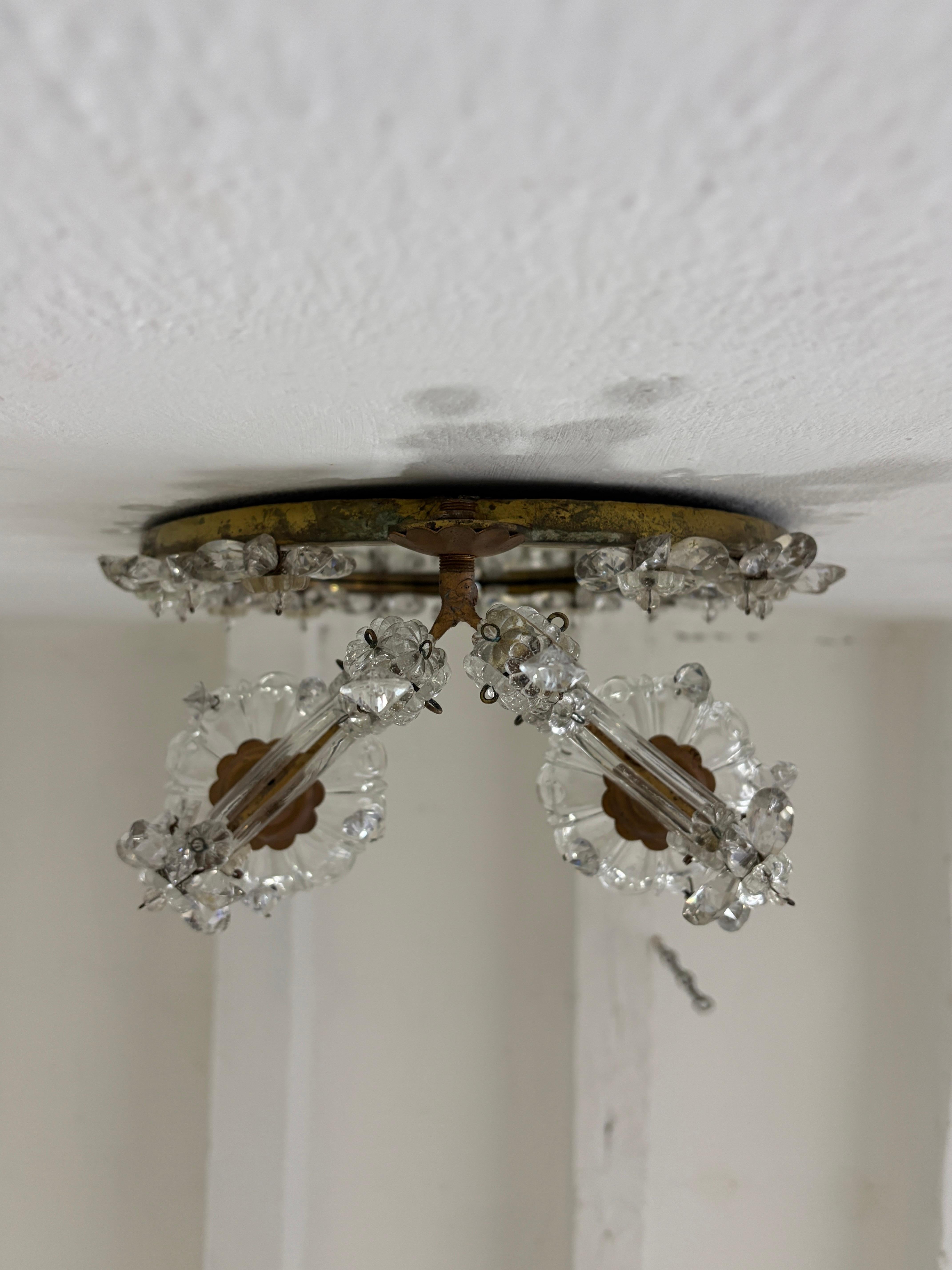 French Maison Bagues Style Crystal Flower Mirror Sconces Murano Glass Prisms OLD Provincial francés en venta