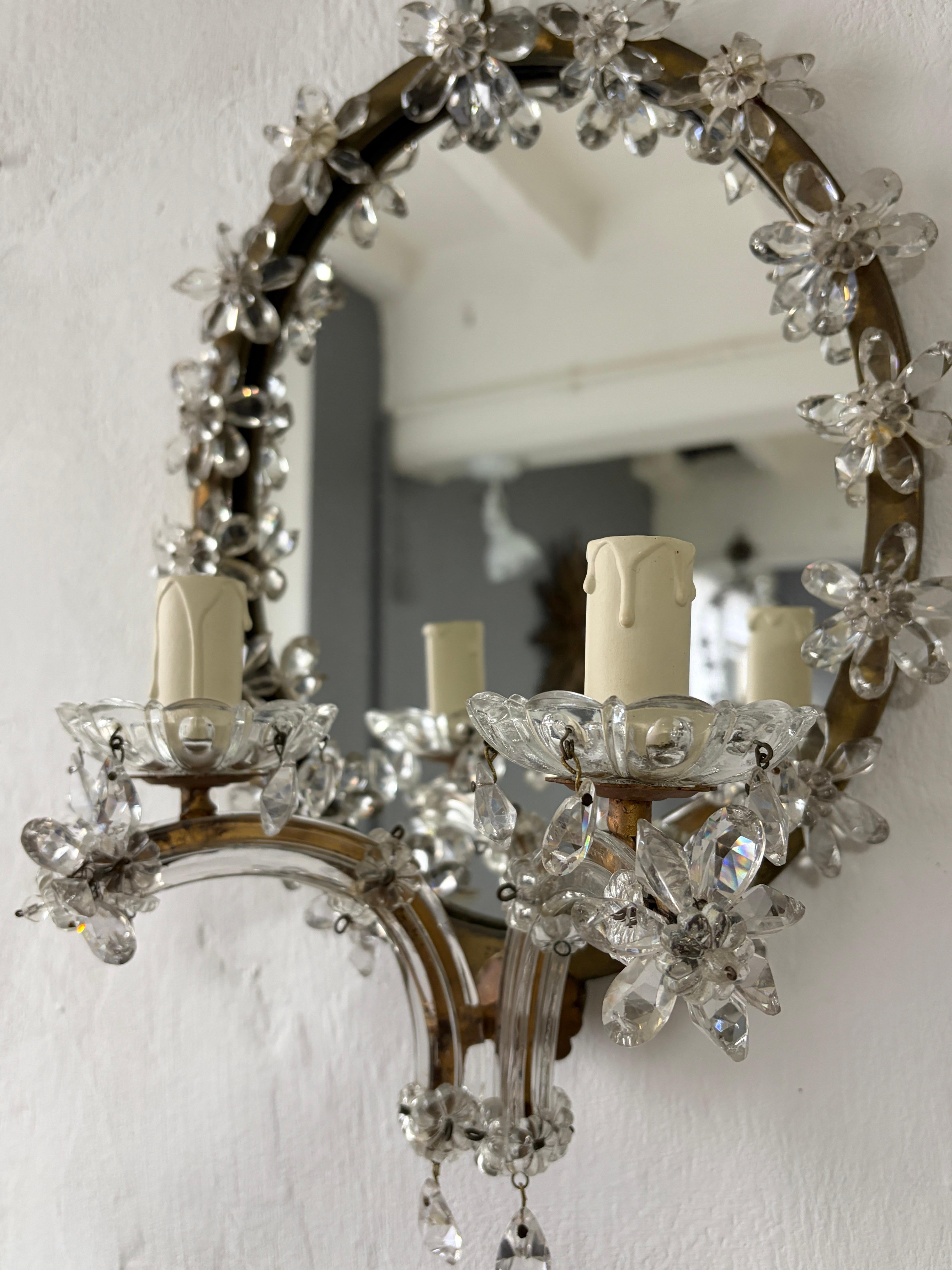 French Maison Bagues Style Crystal Flower Mirror Sconces Murano Glass Prisms OLD principios del siglo XX en venta