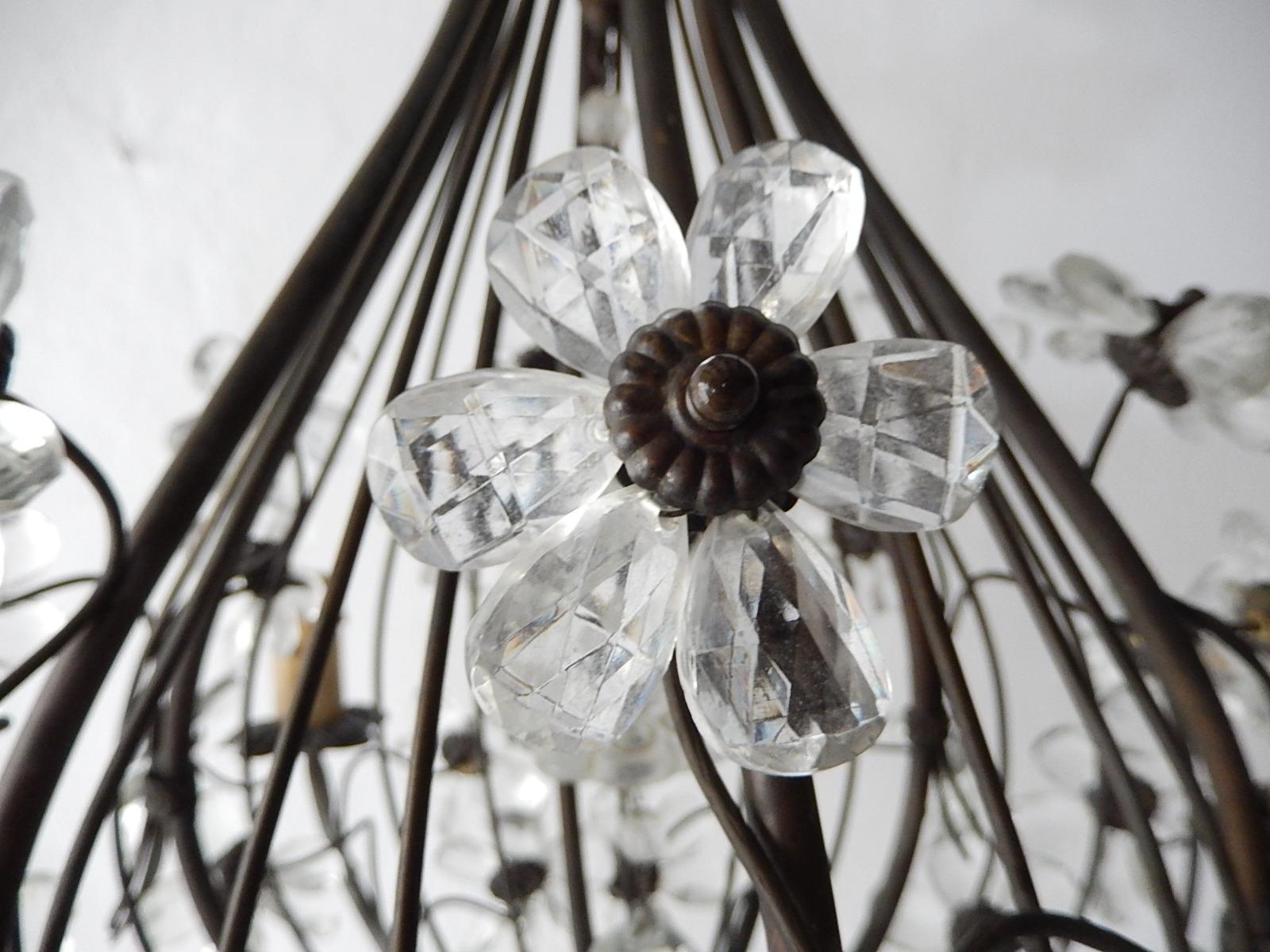 French Maison Baguès Style Crystal Prisms Flowers Bronze Chandelier, circa 1930 6