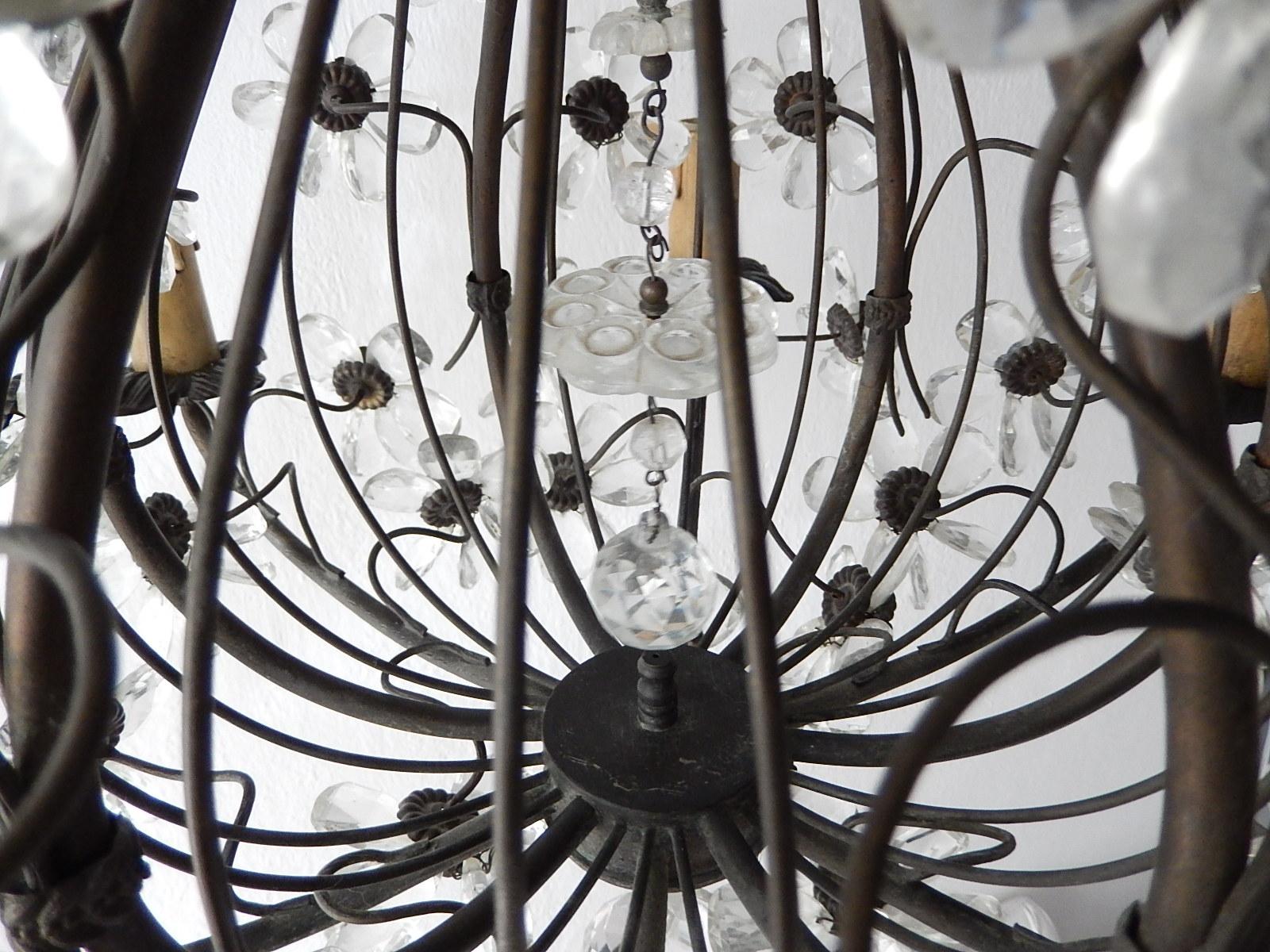 French Maison Baguès Style Crystal Prisms Flowers Bronze Chandelier, circa 1930 7