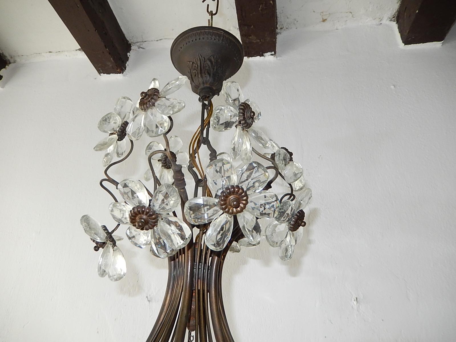 French Maison Baguès Style Crystal Prisms Flowers Bronze Chandelier, circa 1930 1
