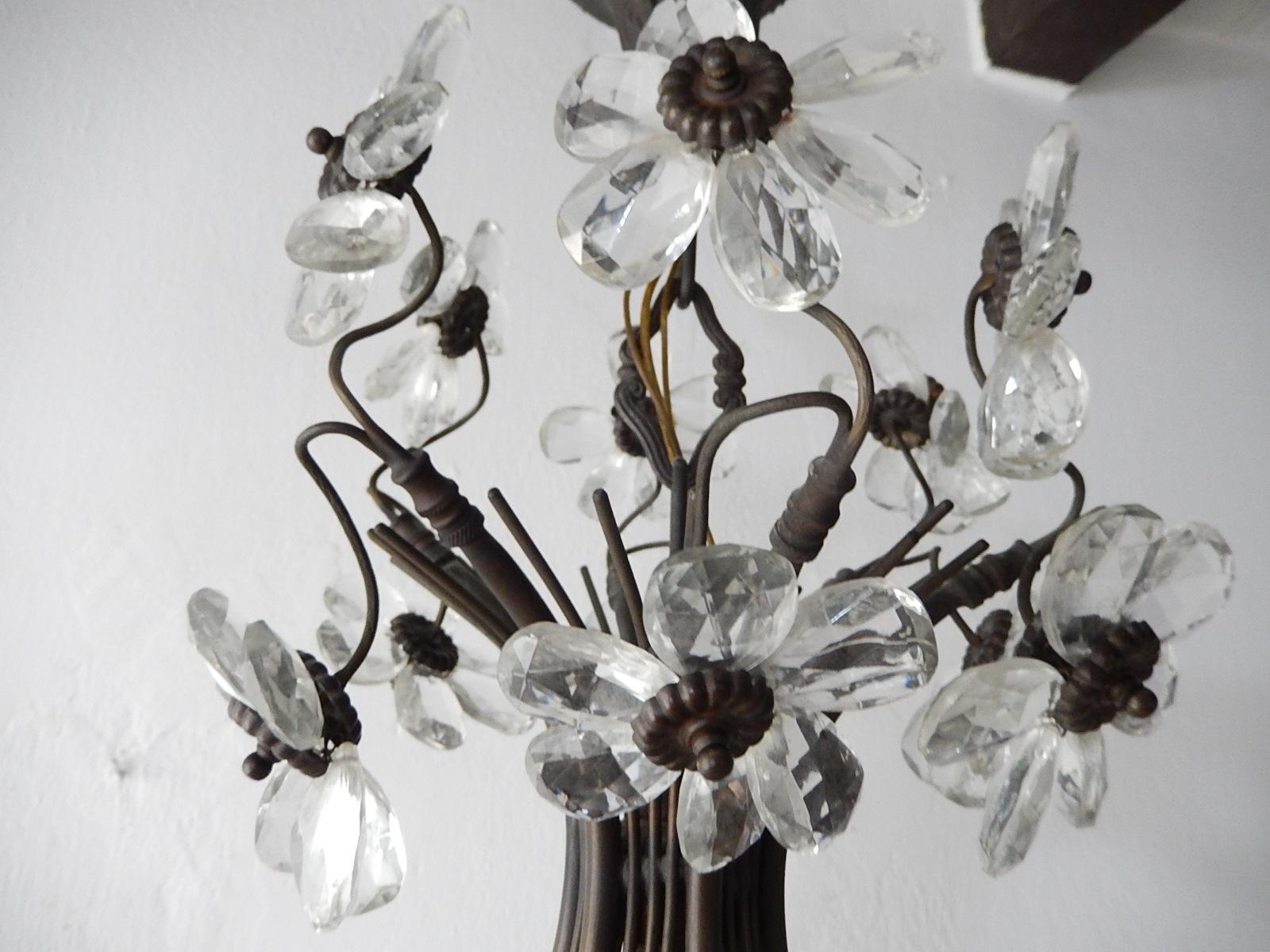 French Maison Baguès Style Crystal Prisms Flowers Bronze Chandelier, circa 1930 4