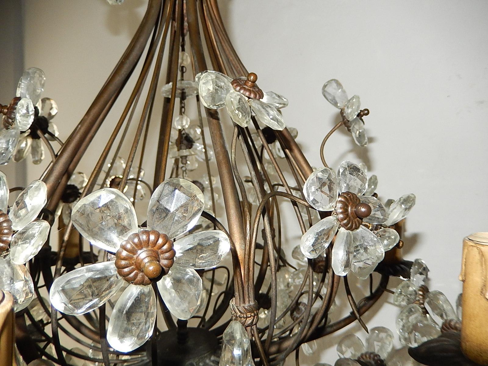 French Maison Baguès Style Crystal Prisms Flowers Bronze Chandelier, circa 1930 5