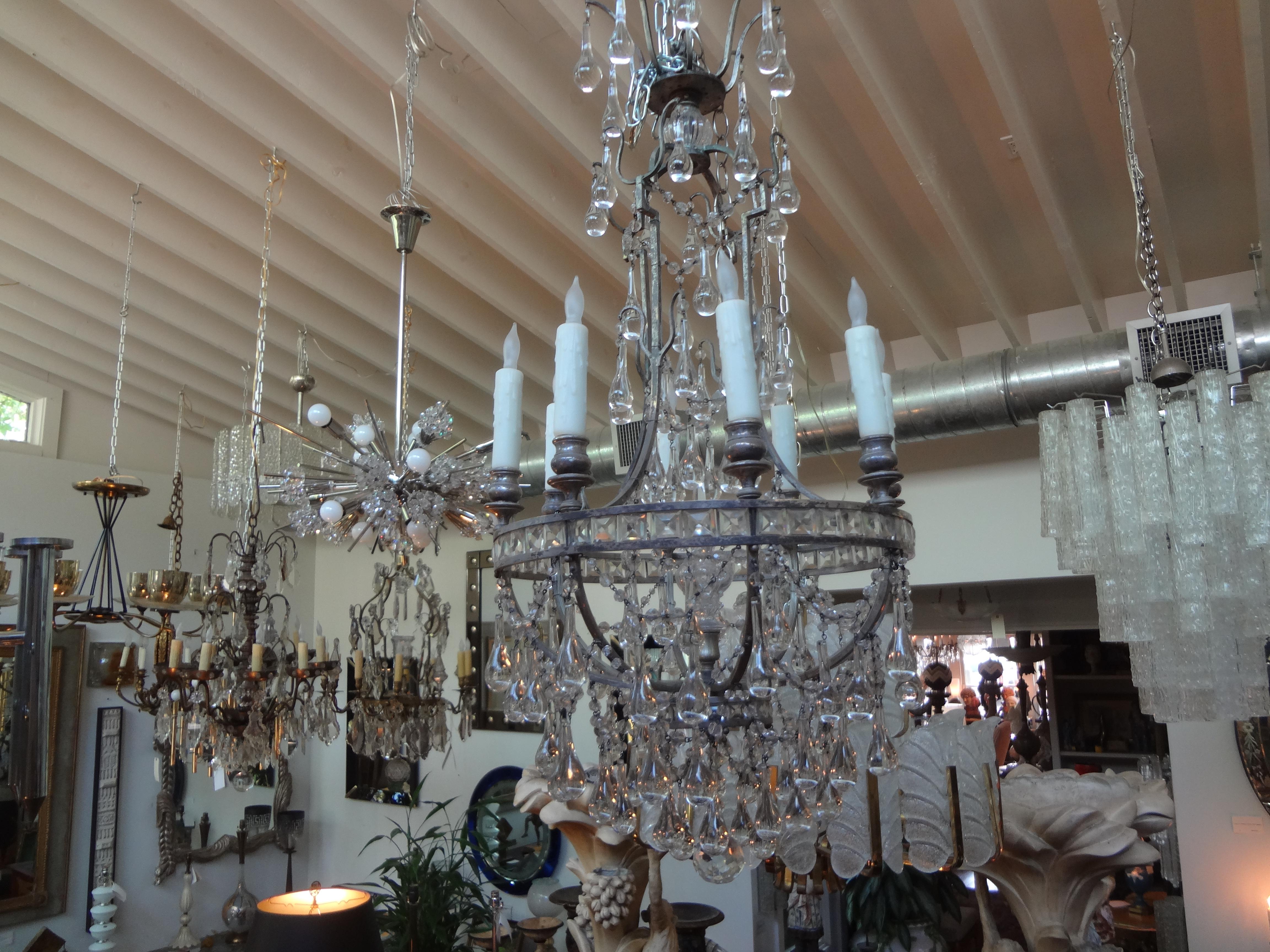 French Maison Baguès Style 8-Light Crystal Chandelier For Sale 4