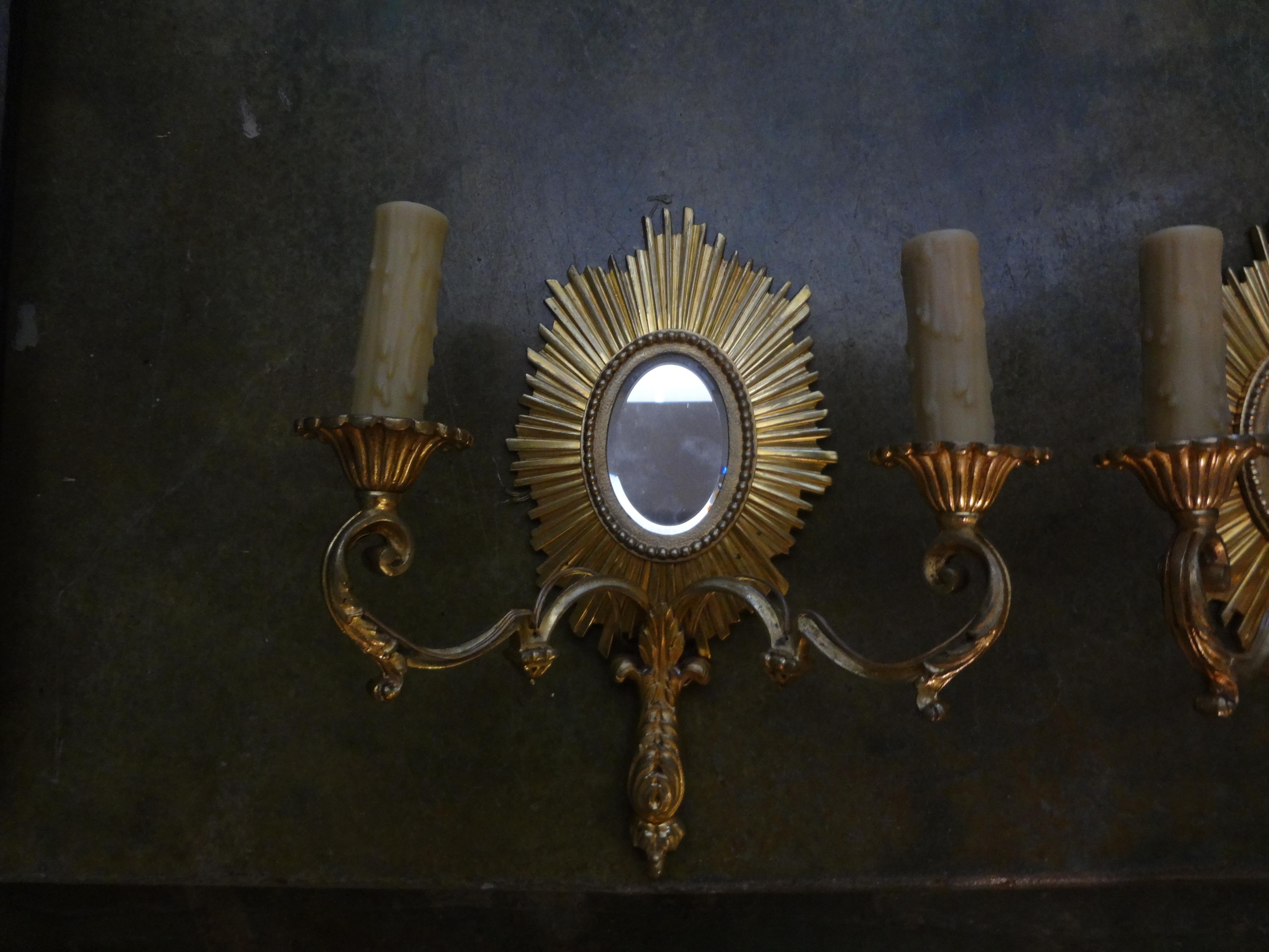 French Maison Baguès Attributed Gilt Bronze Sunburst Sconces In Good Condition For Sale In Houston, TX