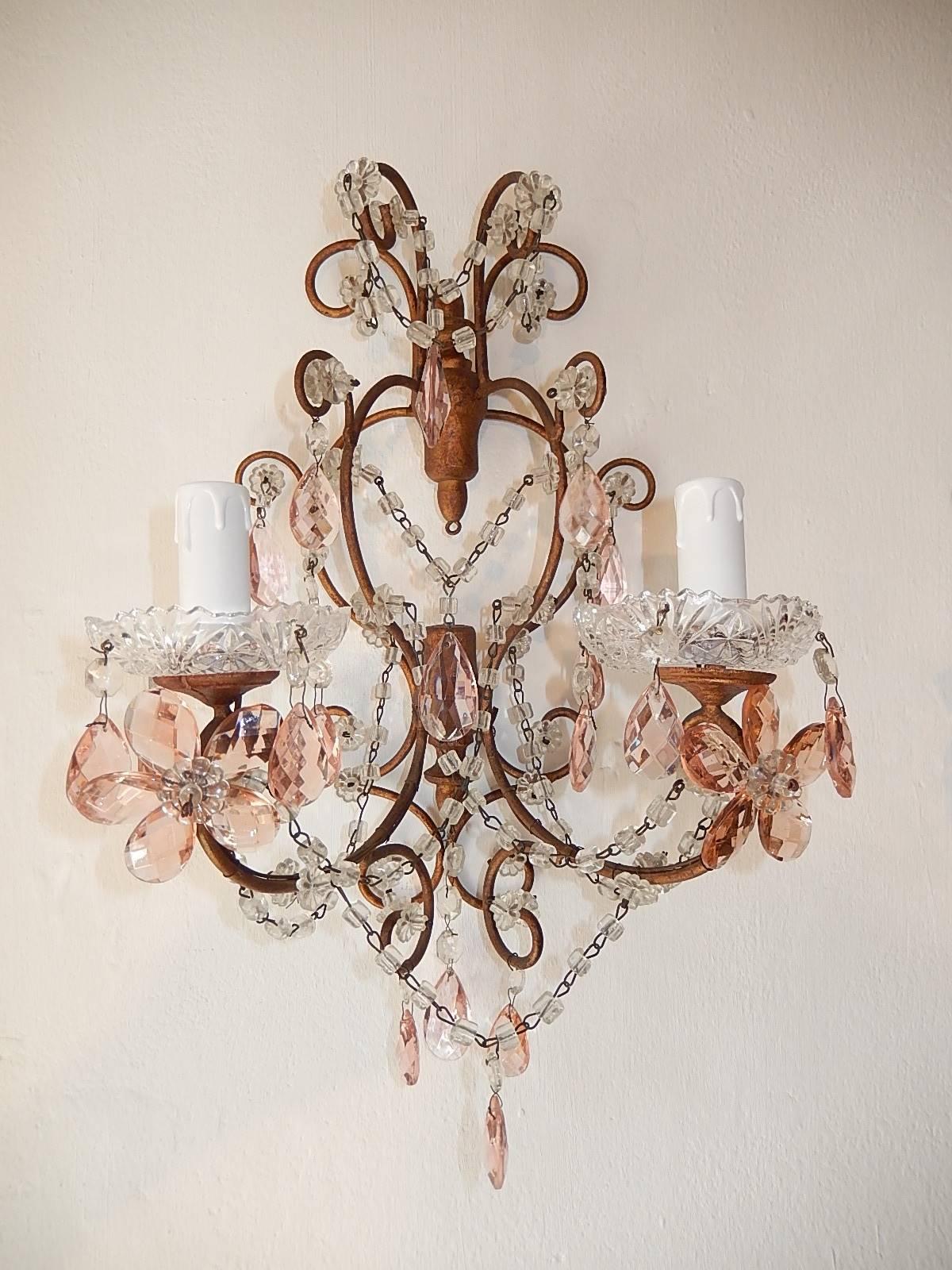 French Maison Baguès Style Pink Floral Crystal Sconces, circa 1920 In Good Condition In Modena (MO), Modena (Mo)