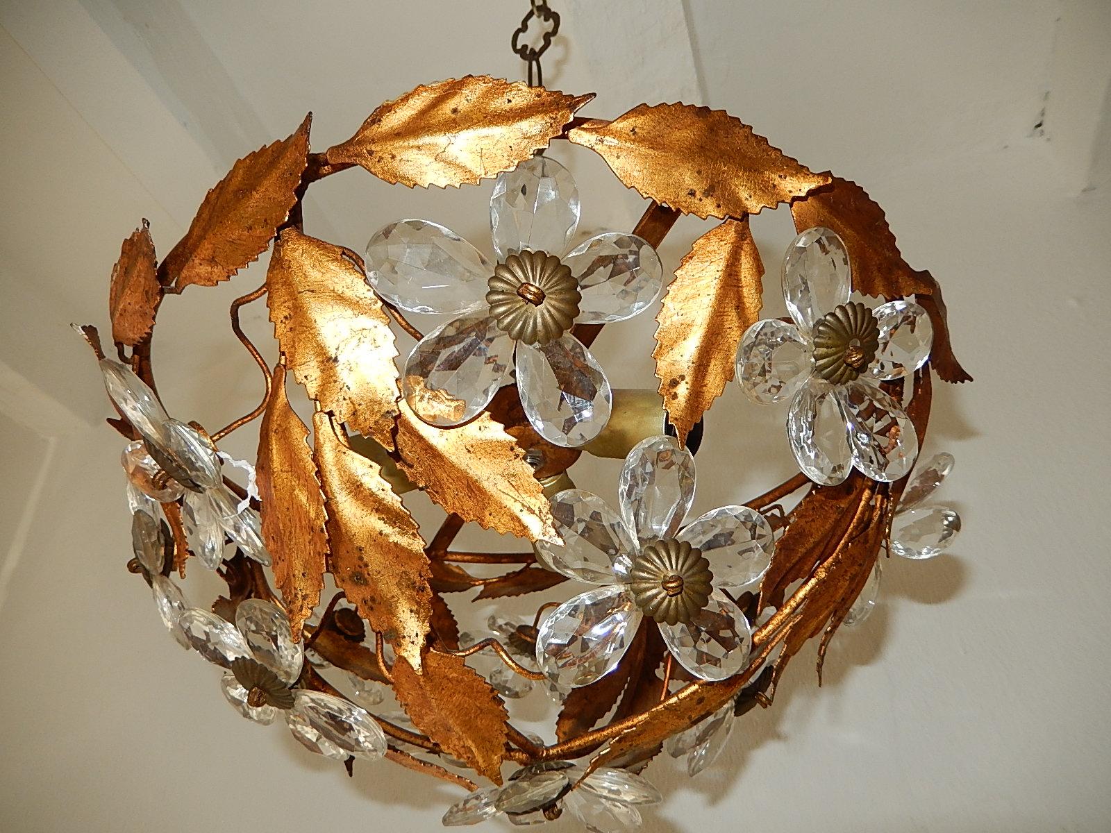 French Maison Baguès Style Set of Five Huge Flower Crystal Sconces & Chandelier In Good Condition In Modena (MO), Modena (Mo)