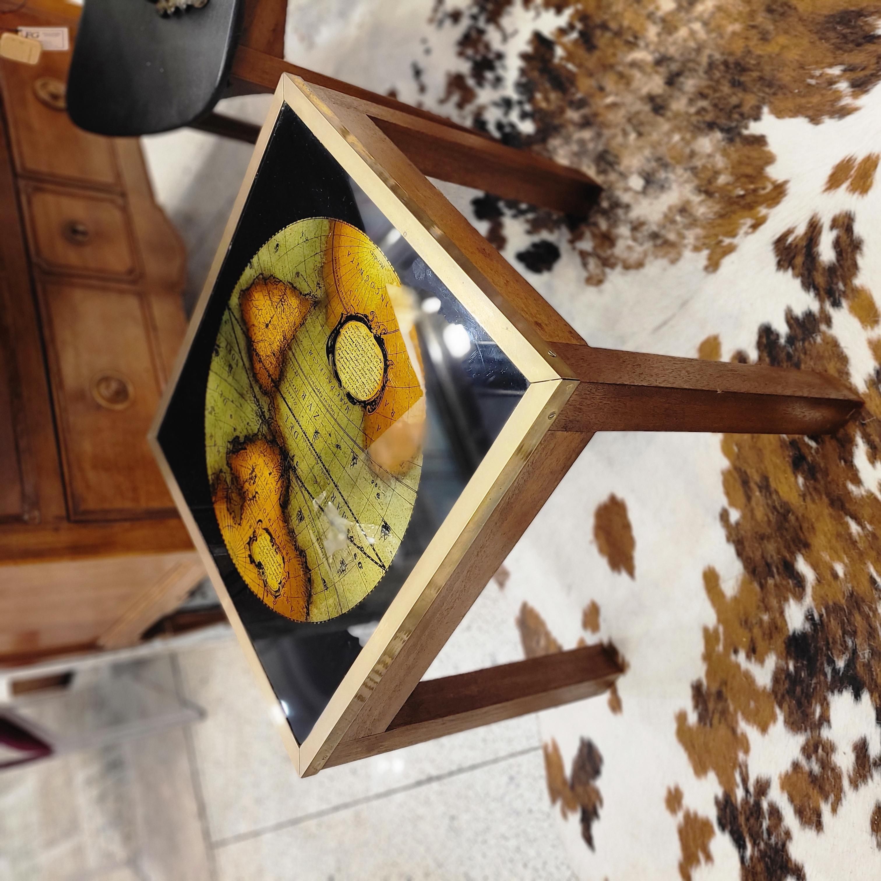 Französischer Maison Jansen Beistelltisch / Couchtisch Karte / Globus im Angebot 9