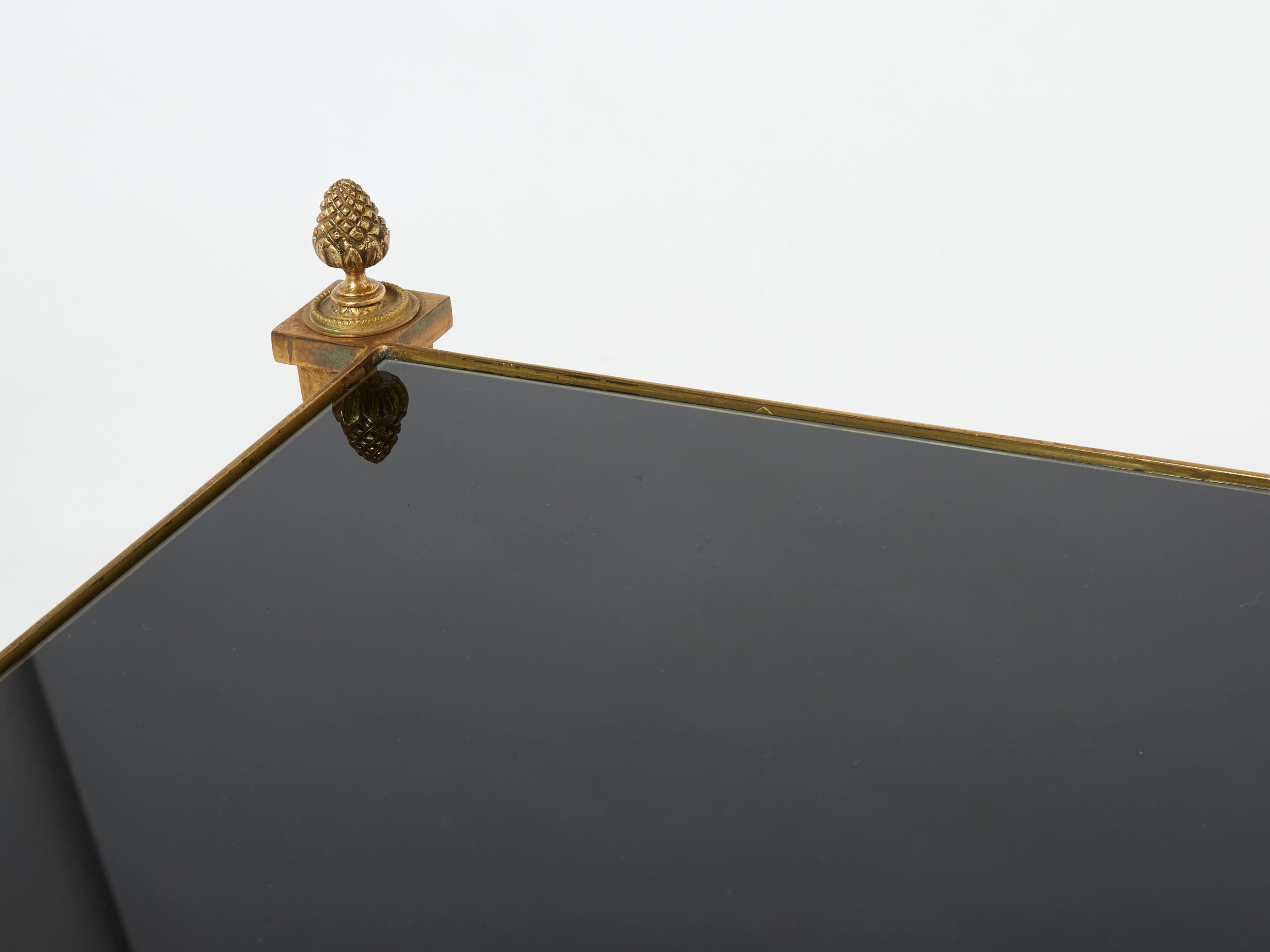 Table basse en fer forgé doré et opaline de la Maison Ramsay, années 1960 en vente 4