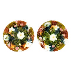 French Majolica 19th Century Strawberry Plate with Floral and Foliage Déco