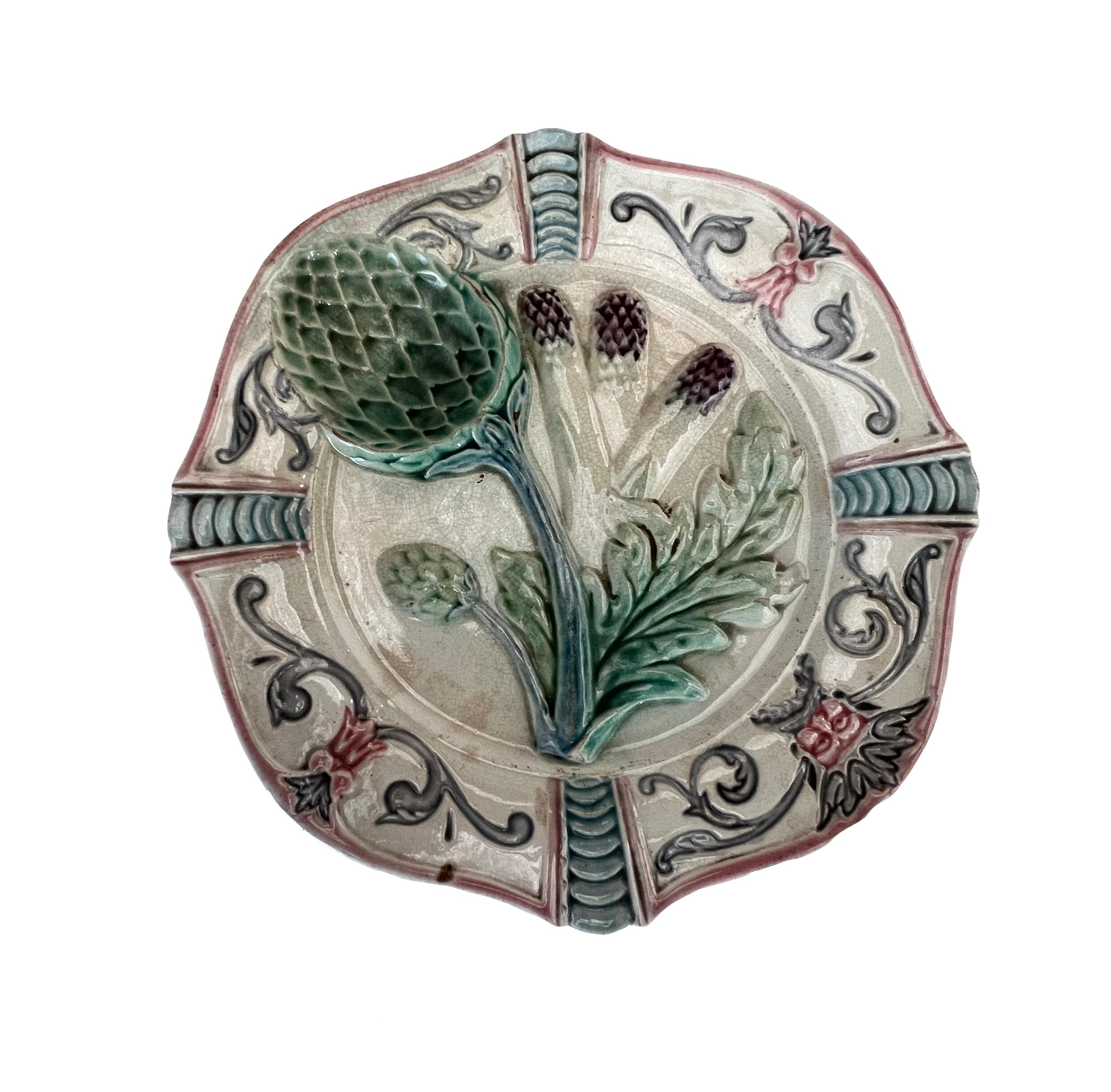 French majolica Asparagus artichoke platter and 6 plates Fives Lille 19th In Good Condition For Sale In LA FERTÉ-SOUS-JOUARRE, FR