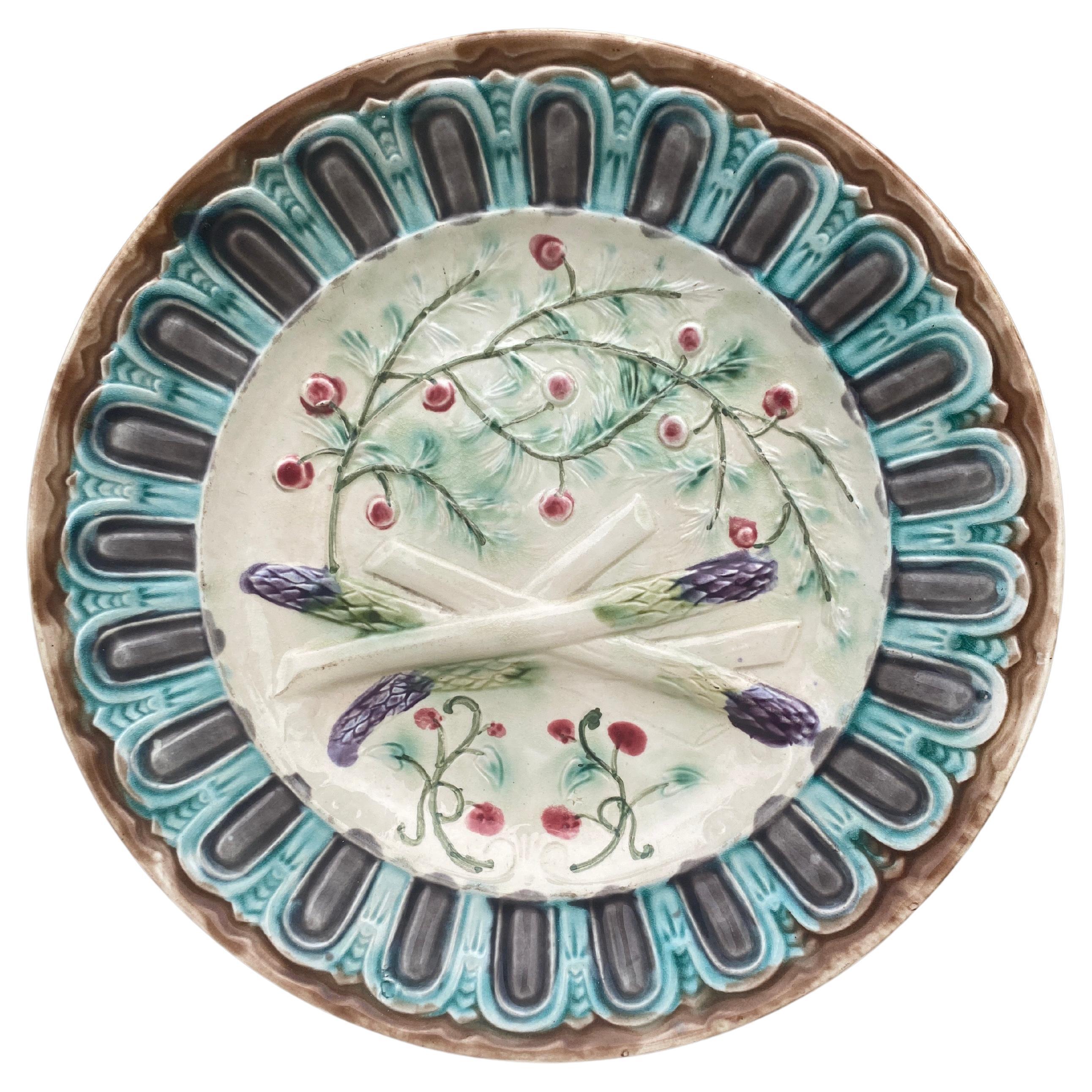 French Majolica Asparagus Onnaing Plate, circa 1890 For Sale