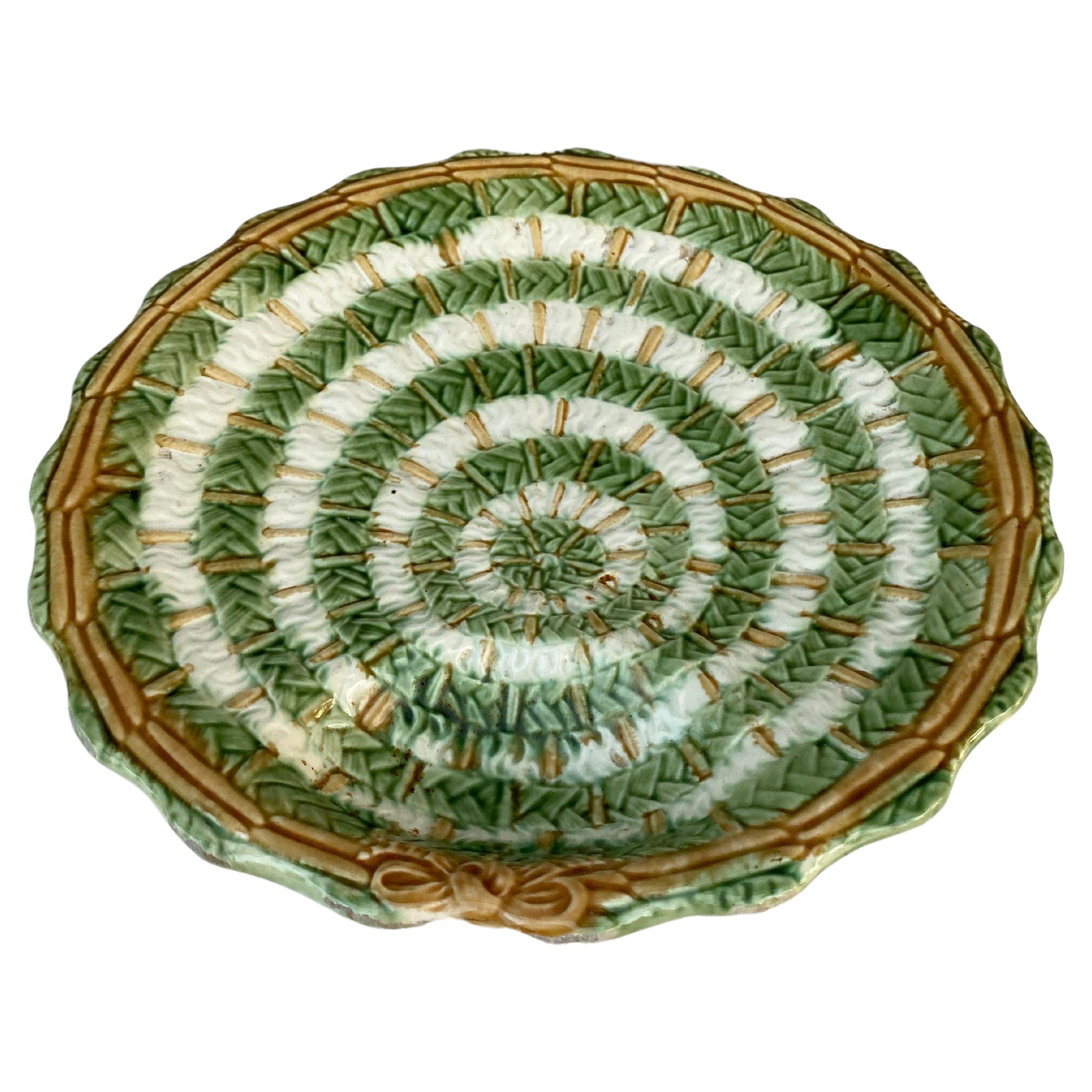 French Majolica asparagus plate circa 1890.
Rare model.
10