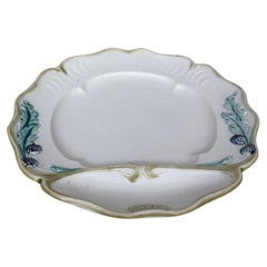 Assiette à asperges en majolique française, vers 1890