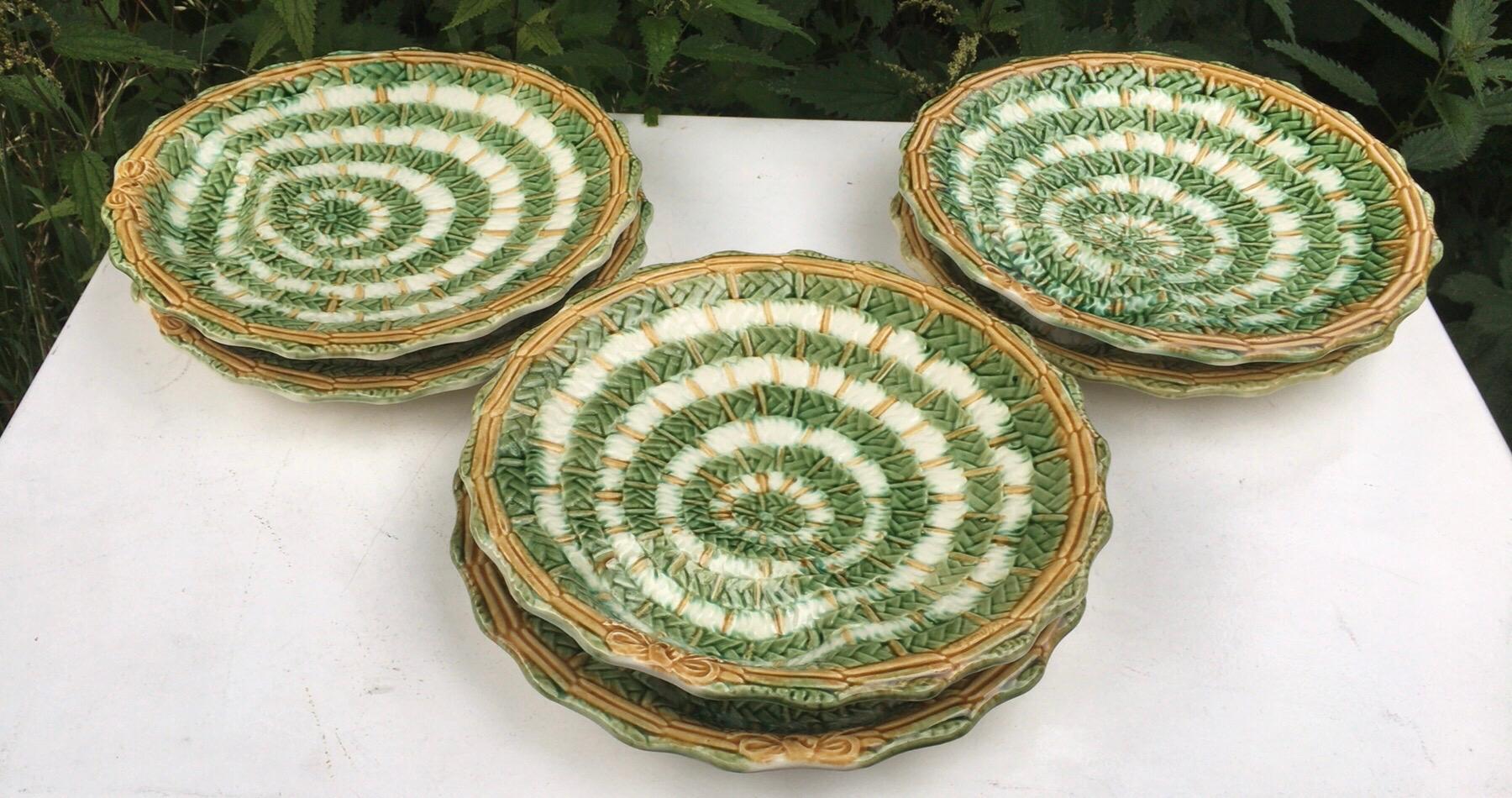 French Majolica Asparagus Plate, circa 1890 In Good Condition In Austin, TX