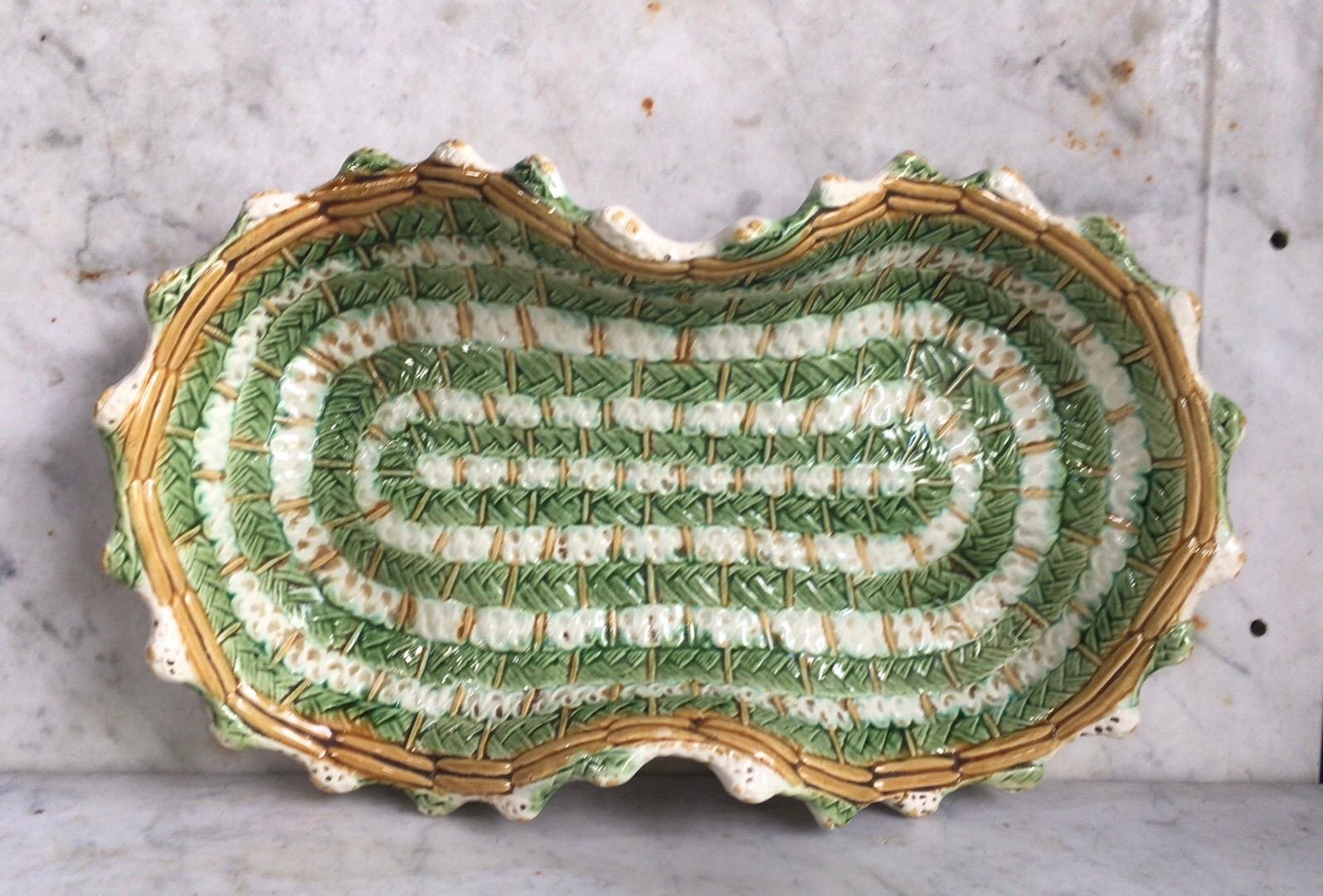 Late 19th Century French Majolica Asparagus Plate, circa 1890