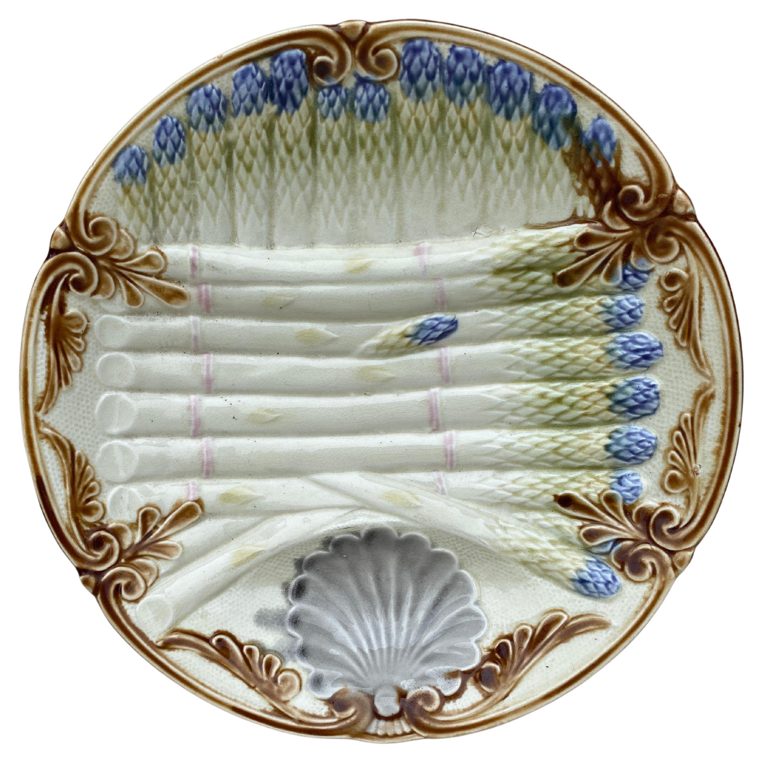 French Majolica Asparagus Plate Onnaing, circa 1890 For Sale