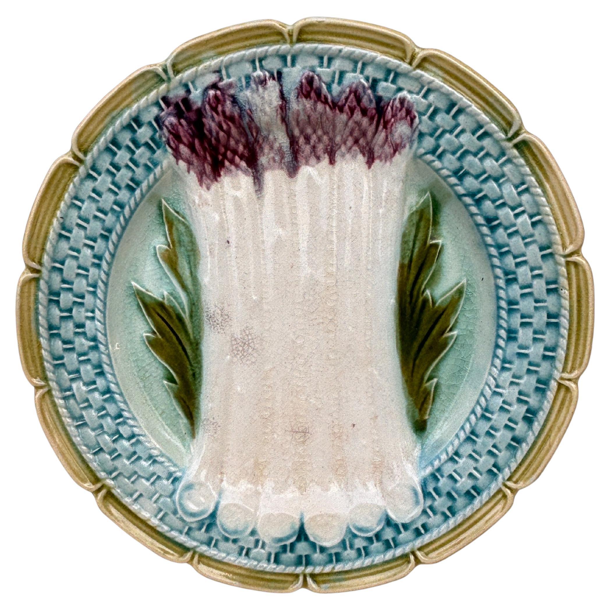 French Majolica Asparagus Plate Orchies, circa 1890 For Sale
