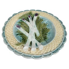 Assiette à asperges en majolique française Salins, vers 1890