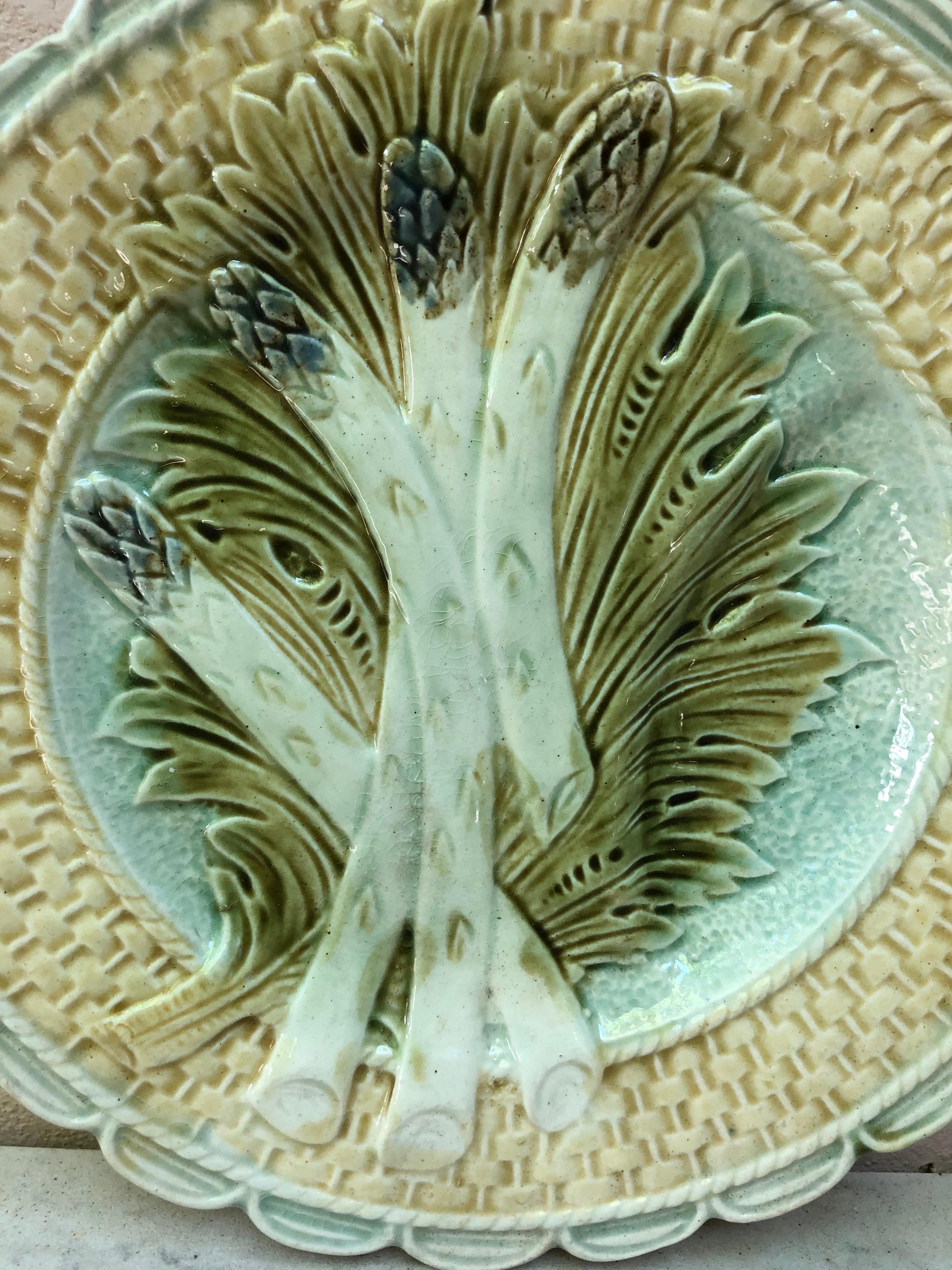 French Provincial French Majolica Asparagus Plate Salins, circa 1890 For Sale