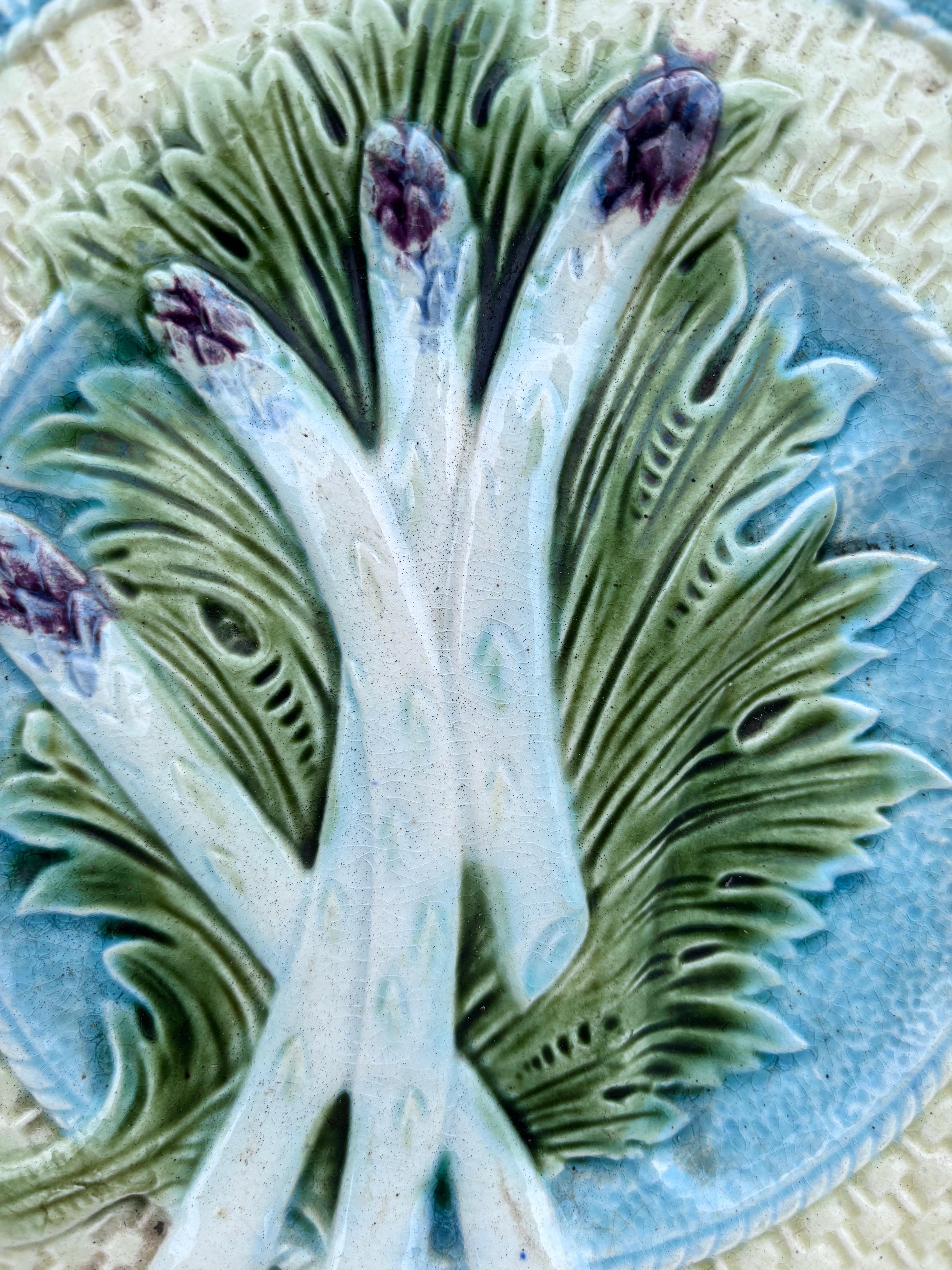Francese Piatto in maiolica francese Salins, circa 1890 in vendita