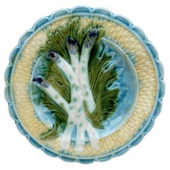 Assiette à asperges en majolique française Salins, datant d
environ 1890