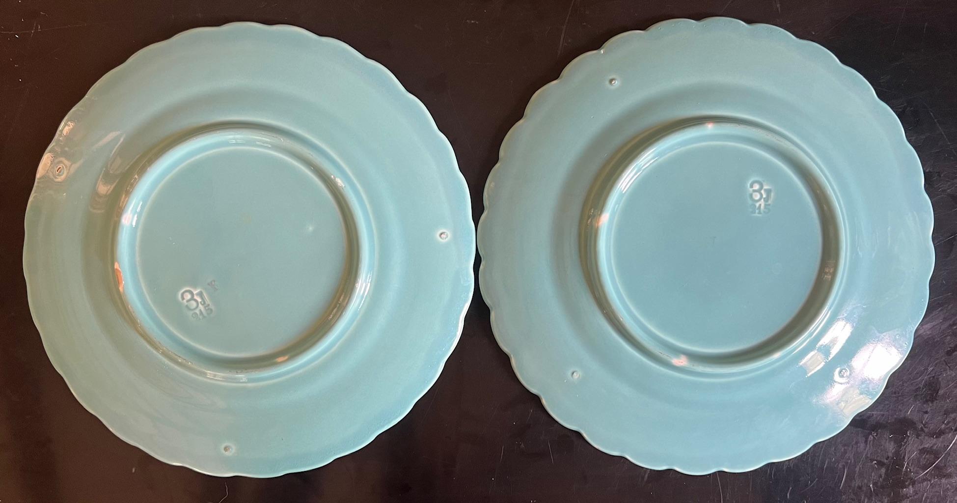 Ensemble de 2 assiettes en majolique française avec oiseaux et cerises, vers 1900 en vente 1