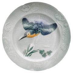 Assiette à oiseaux en majolique française Keller & Guerin Saint Clement circa 1900