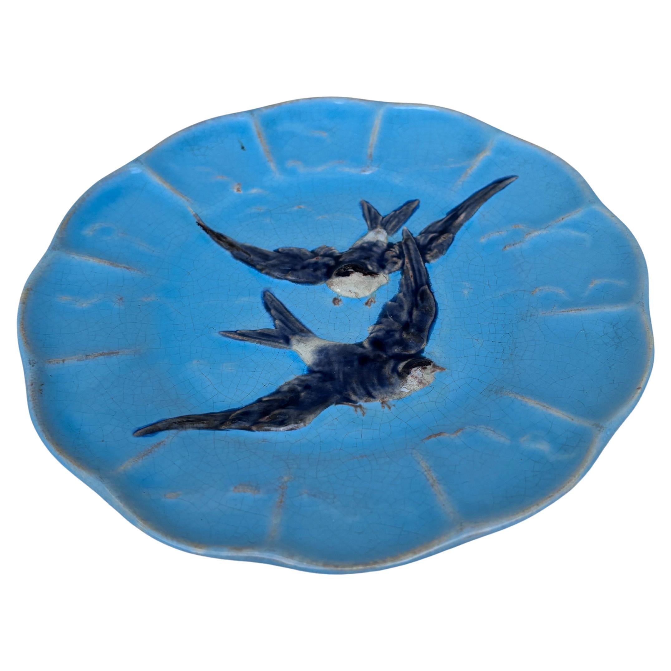 French Majolica bird swallow plate signed Sarreguemines, circa 1880.