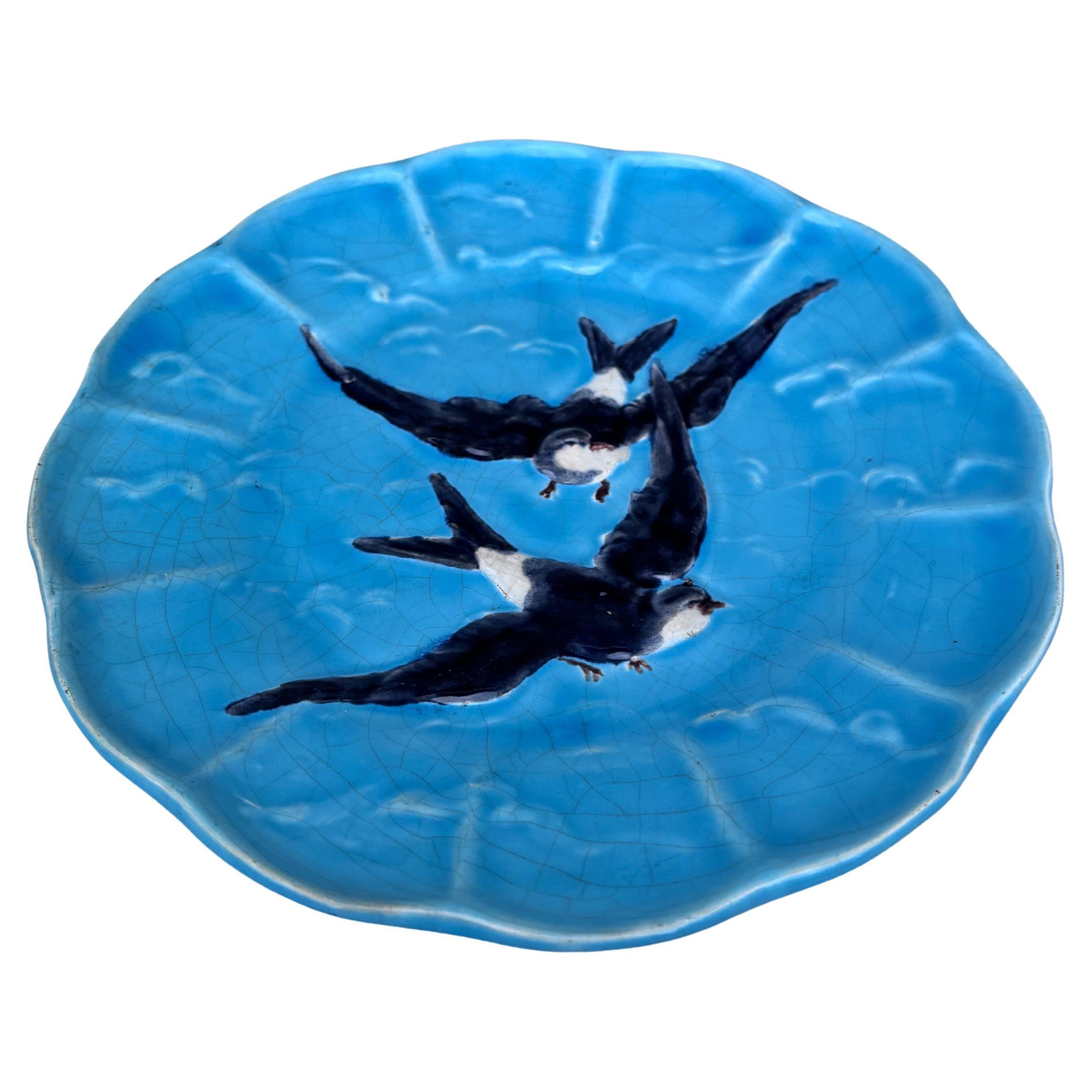 French Majolica bird swallow plate signed Sarreguemines, circa 1880.