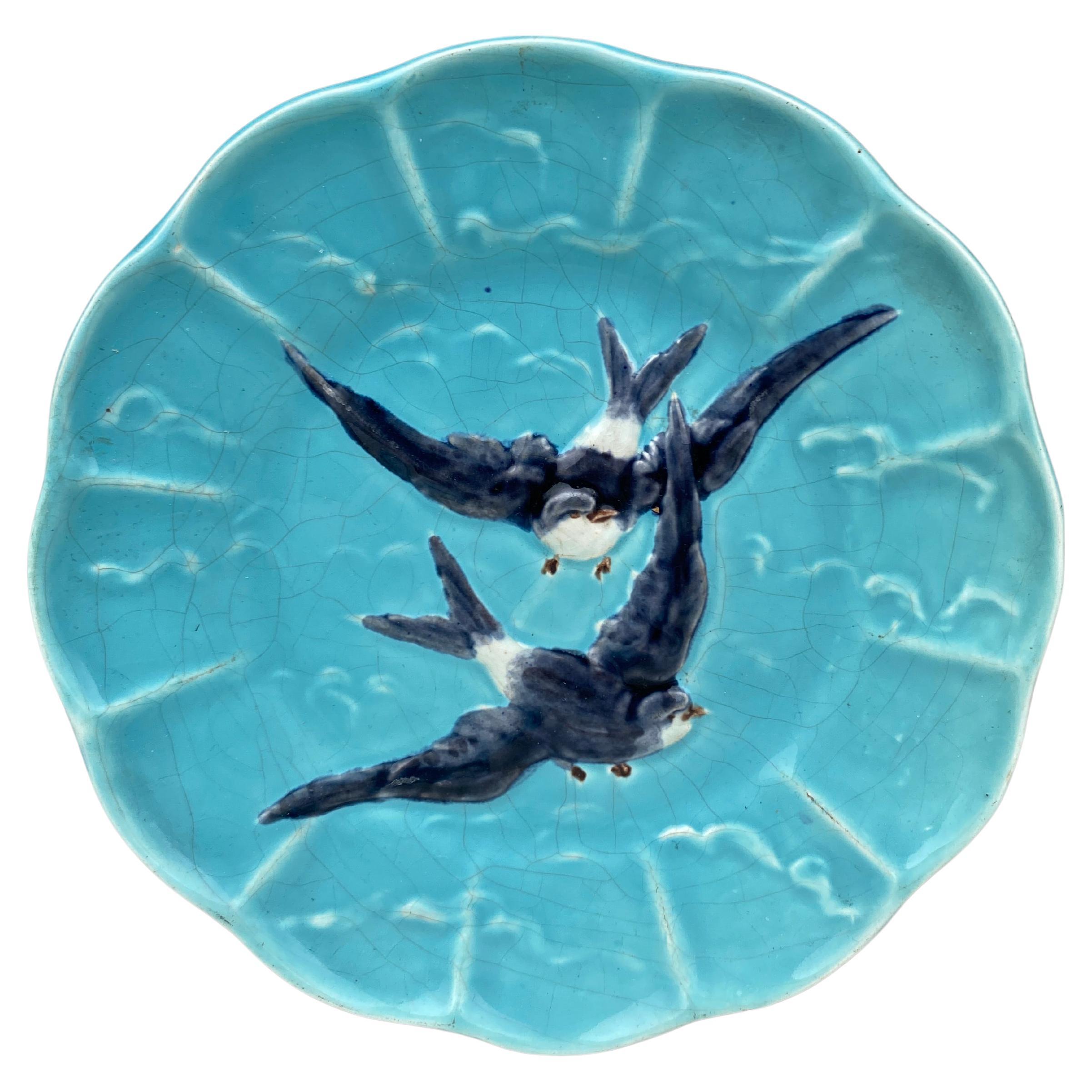 French Majolica Bird Swallow Plate Sarreguemines, circa 1880 For Sale