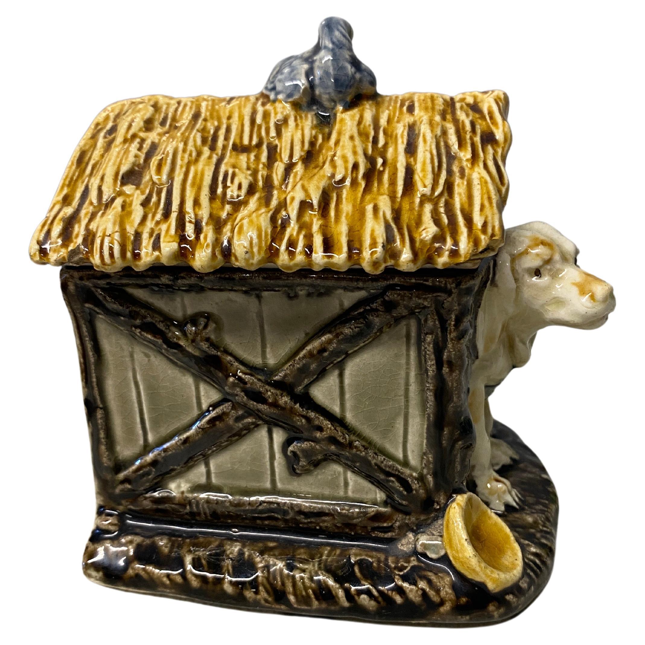 Rustic French Majolica Box Dog in a Kennel Choisy-le-Roi, circa 1880 For Sale