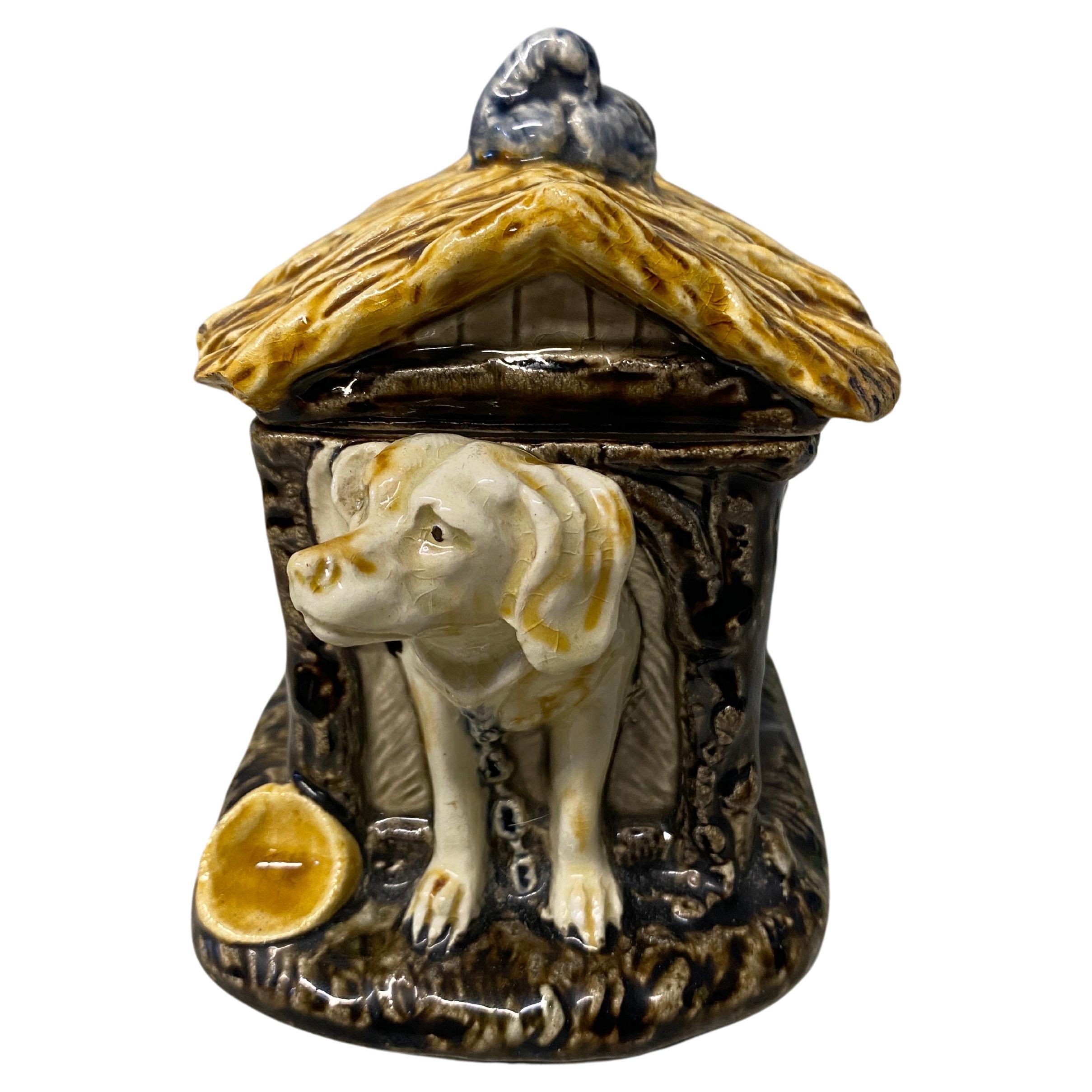 French Majolica Box Dog in a Kennel Choisy-le-Roi, circa 1880 For Sale