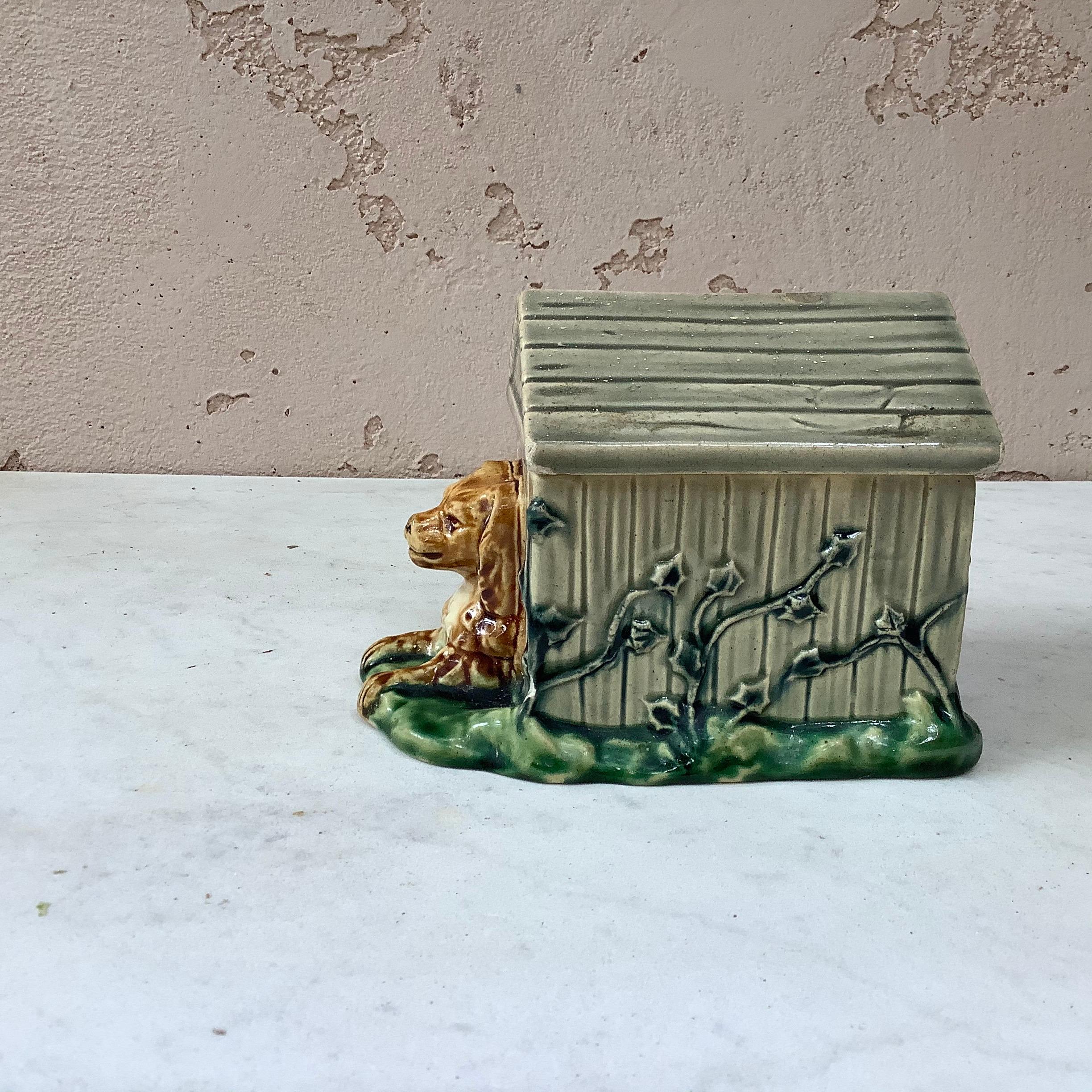 Country French Majolica Box Dog in a Kennel, circa 1880