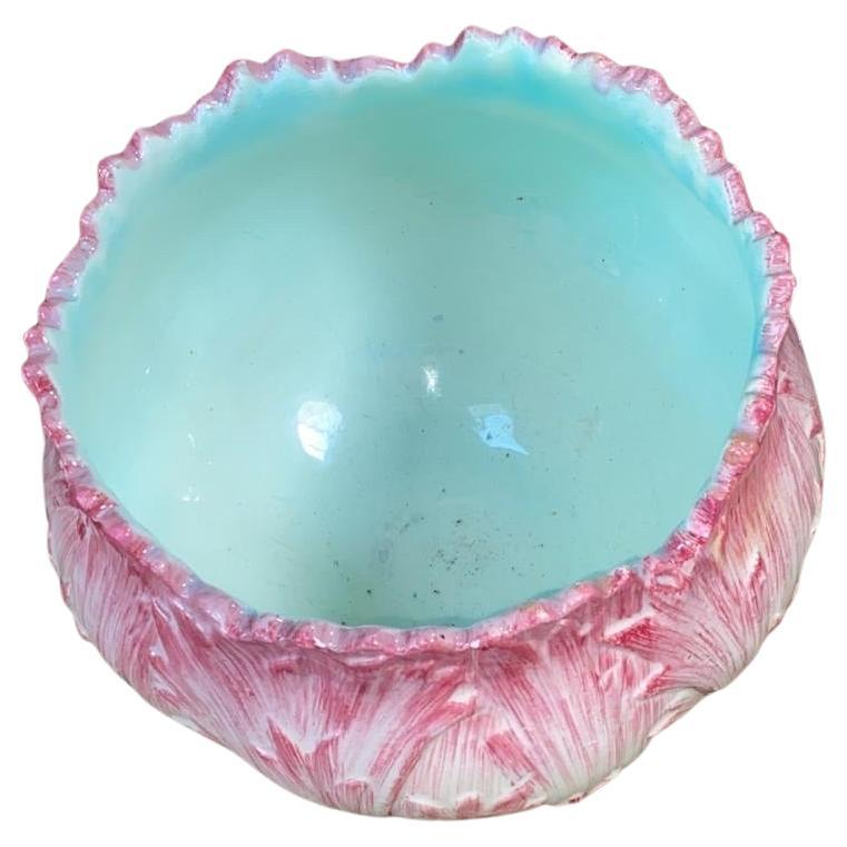 Français Cache pot français en majolique Jérôme Massier Circa 1890 en vente