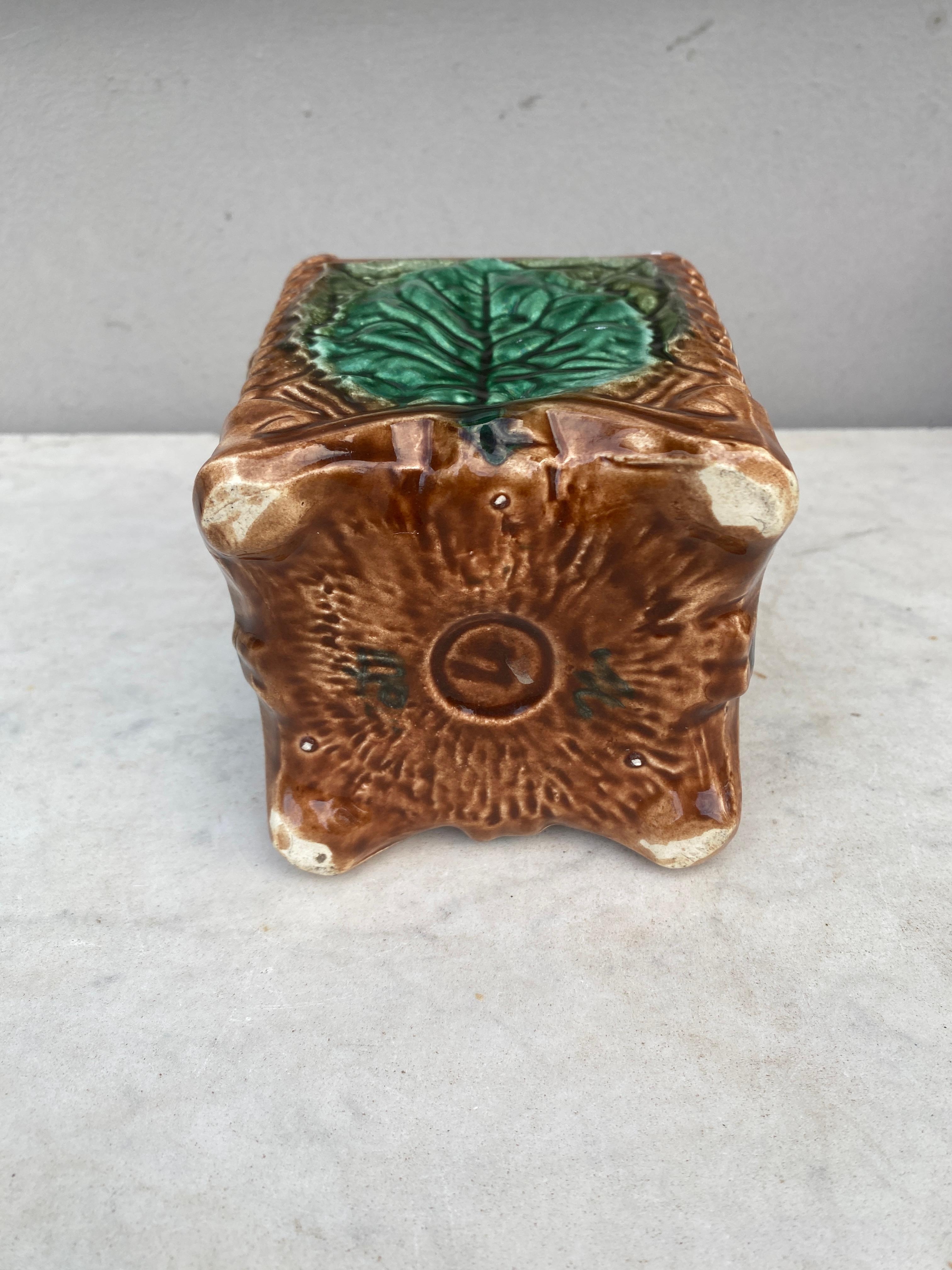 Ceramic French Majolica Cache Pot Onnaing, circa 1890 For Sale