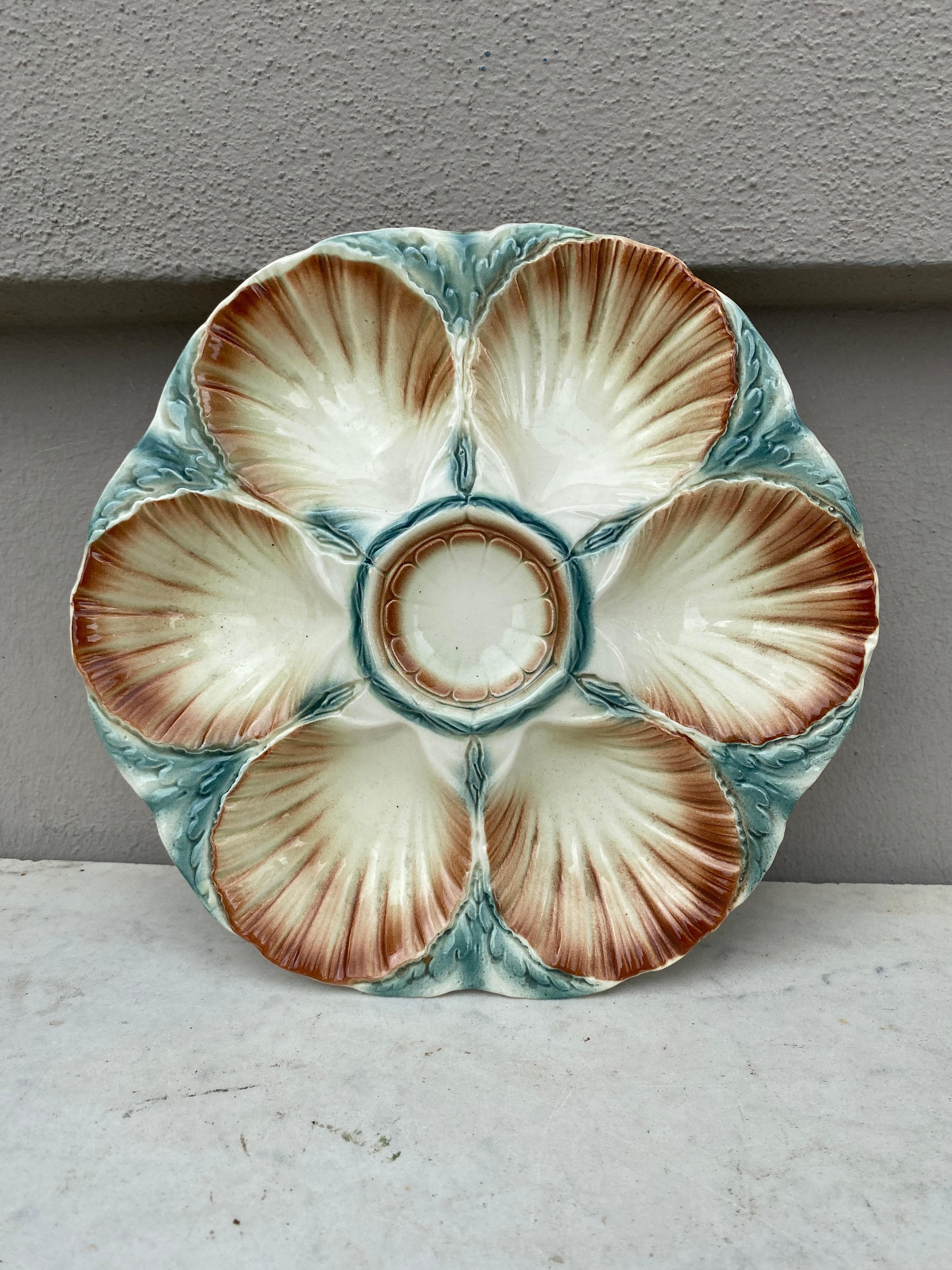 Ceramic French Majolica Celadon Oyster Plate Orchies, circa 1910 For Sale