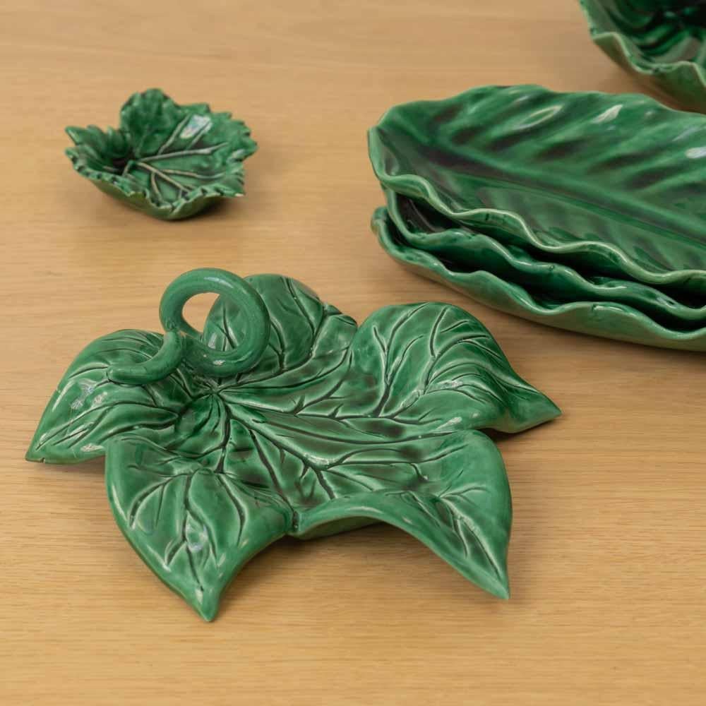 Ensemble de feuilles en céramique française, années 1970 en vente 3