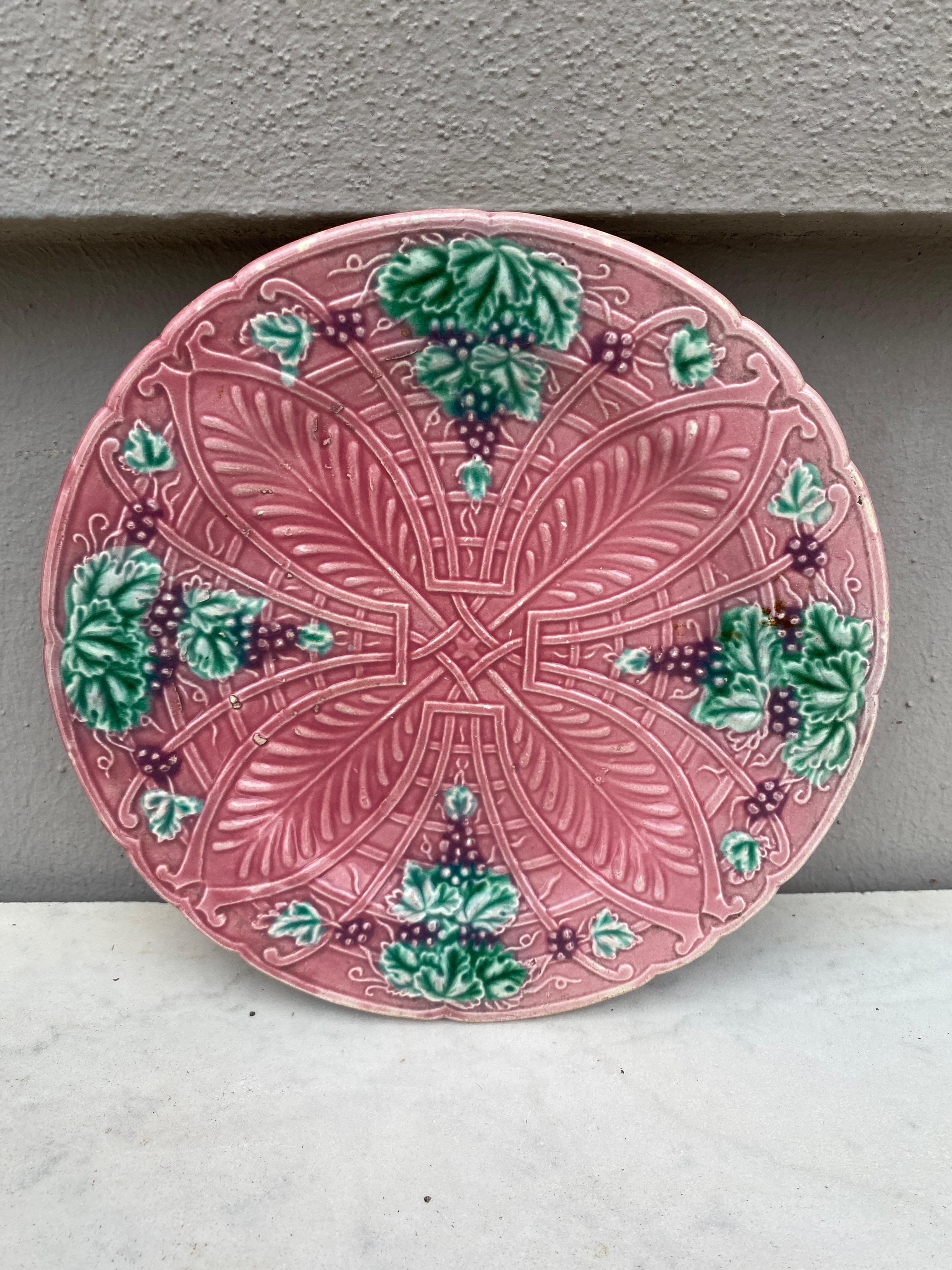 French Majolica Cherries Plate, circa 1890 In Good Condition For Sale In Austin, TX