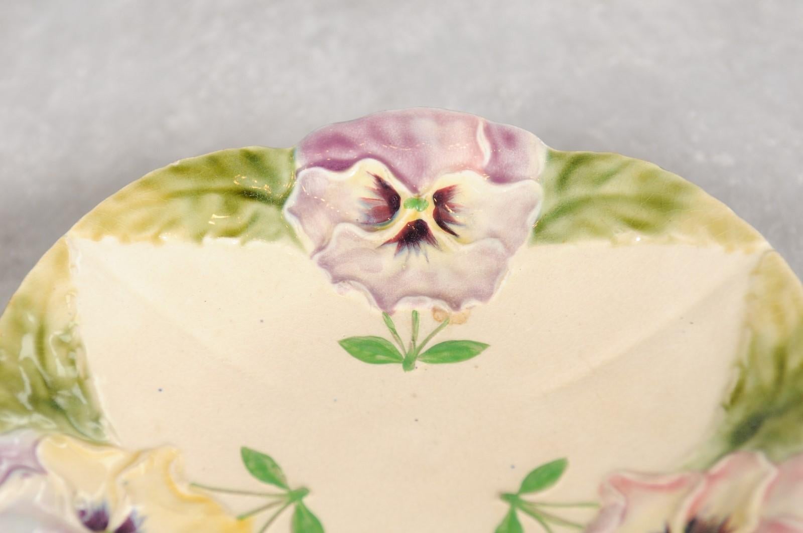 French Majolica Compote with Pansies and Scalloped Edge from the 19th Century For Sale 6