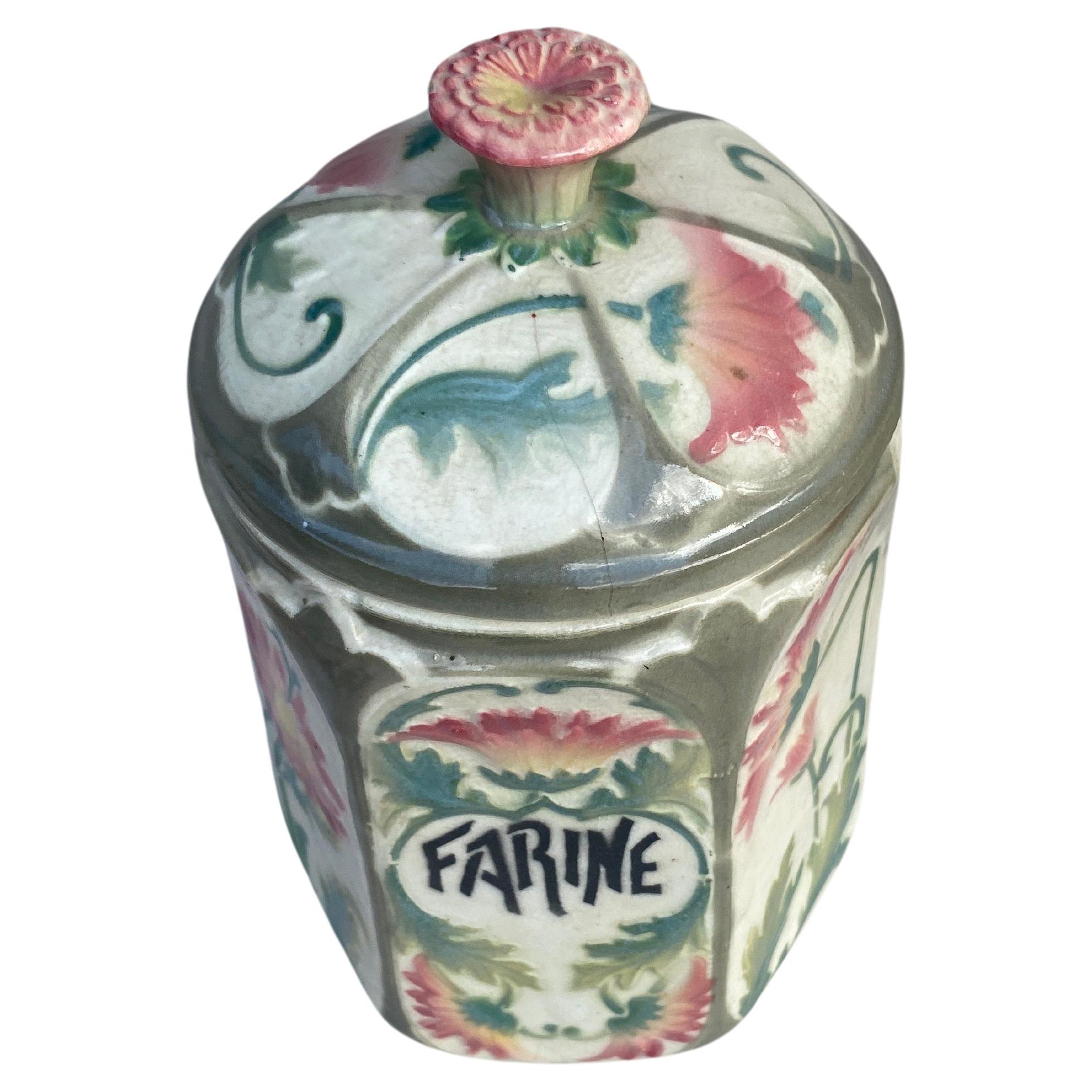 French Majolica Daisies Kitchen flour Canister signed Saint Clement Keller & Guerin Circa 1900.
H / 7.5 inches.
Flour / farine in French.
