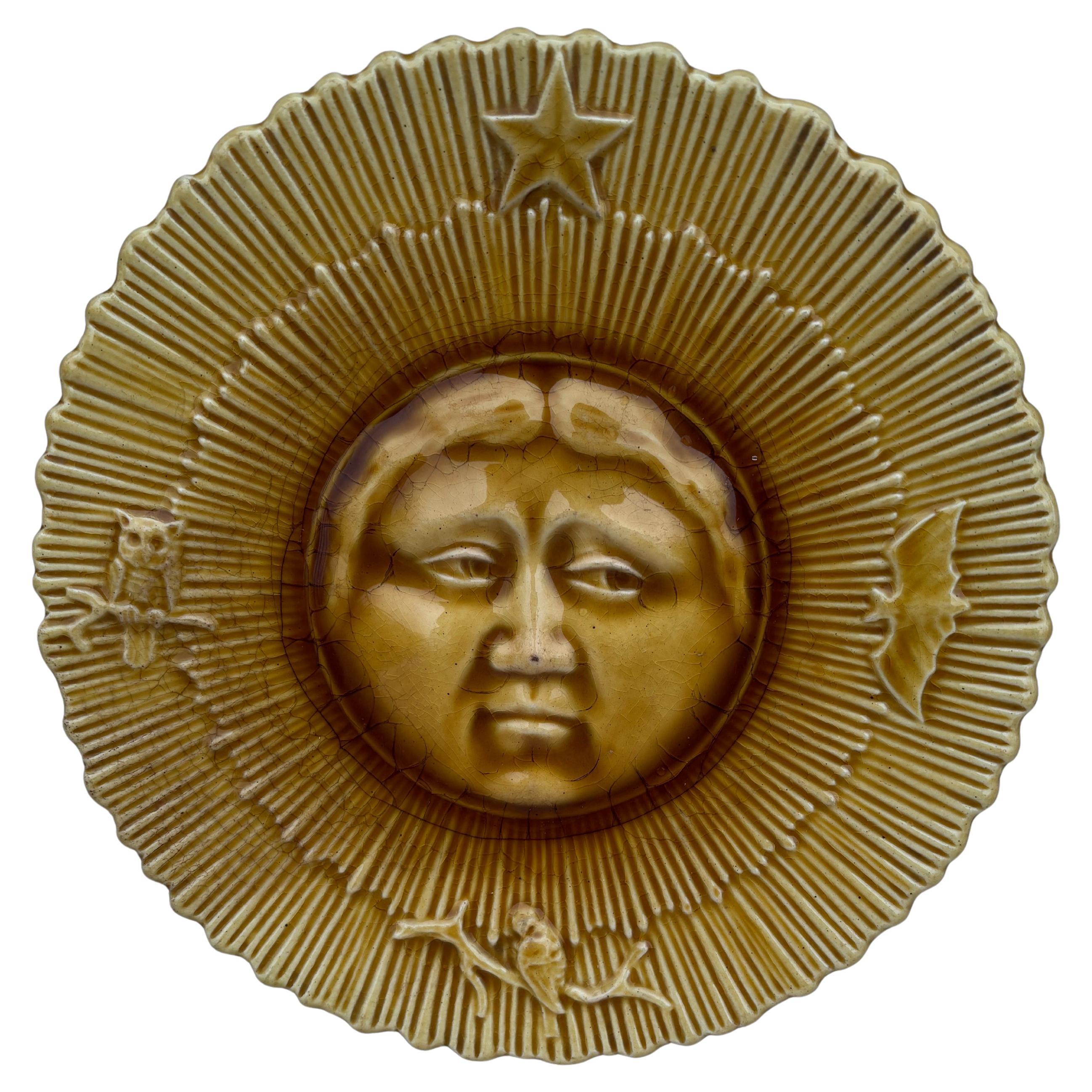 French Majolica Daisy Plate Orchies, circa 1890 For Sale 1