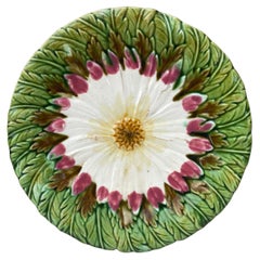 Assiette marguerite en majolique française Orchies, vers 1890