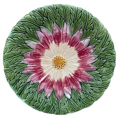 Französische Majolika-Gänseblümchenteller-Orchies, um 1890