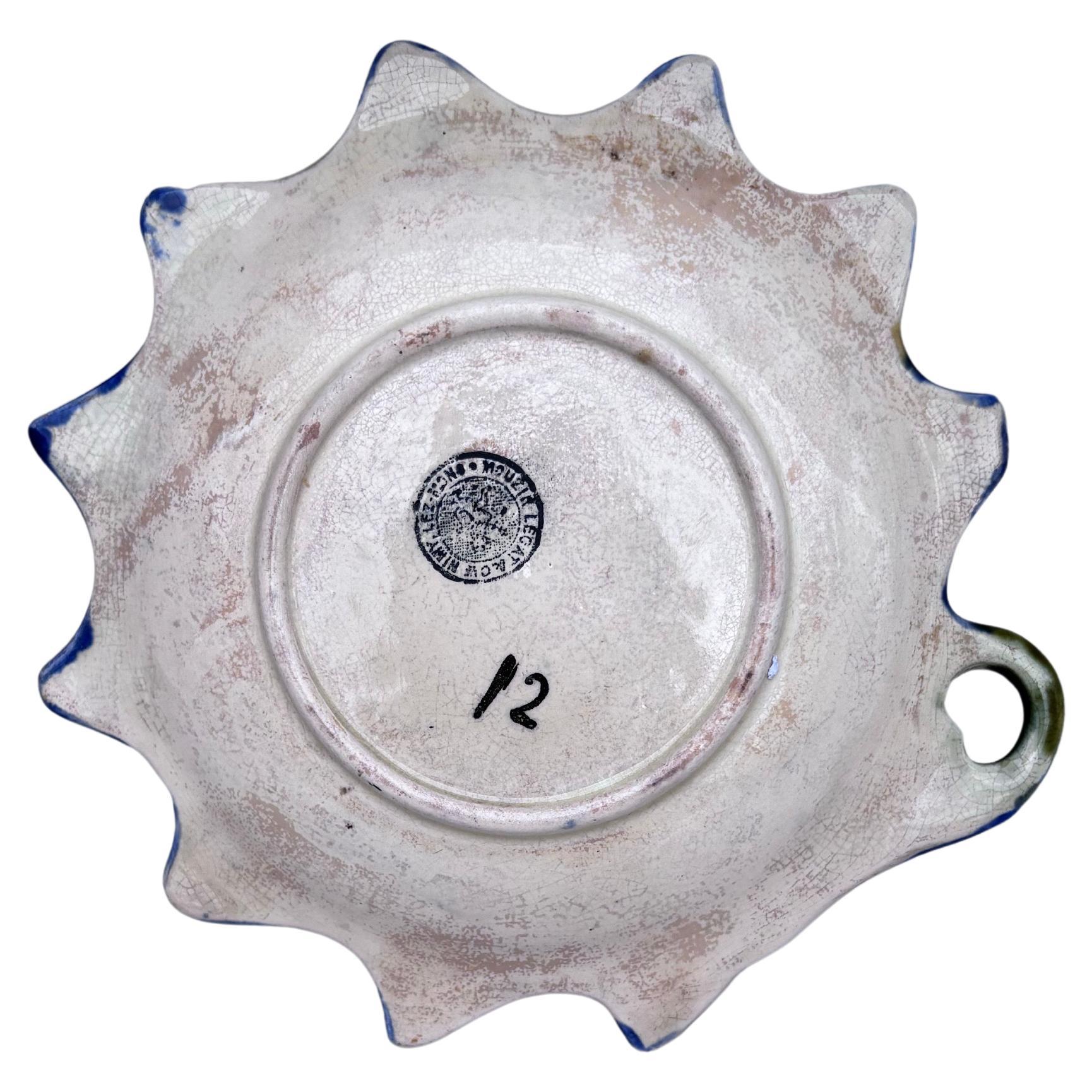 French Majolica Dish Leaf Nimy Les Mons, circa 1890 In Good Condition In Austin, TX