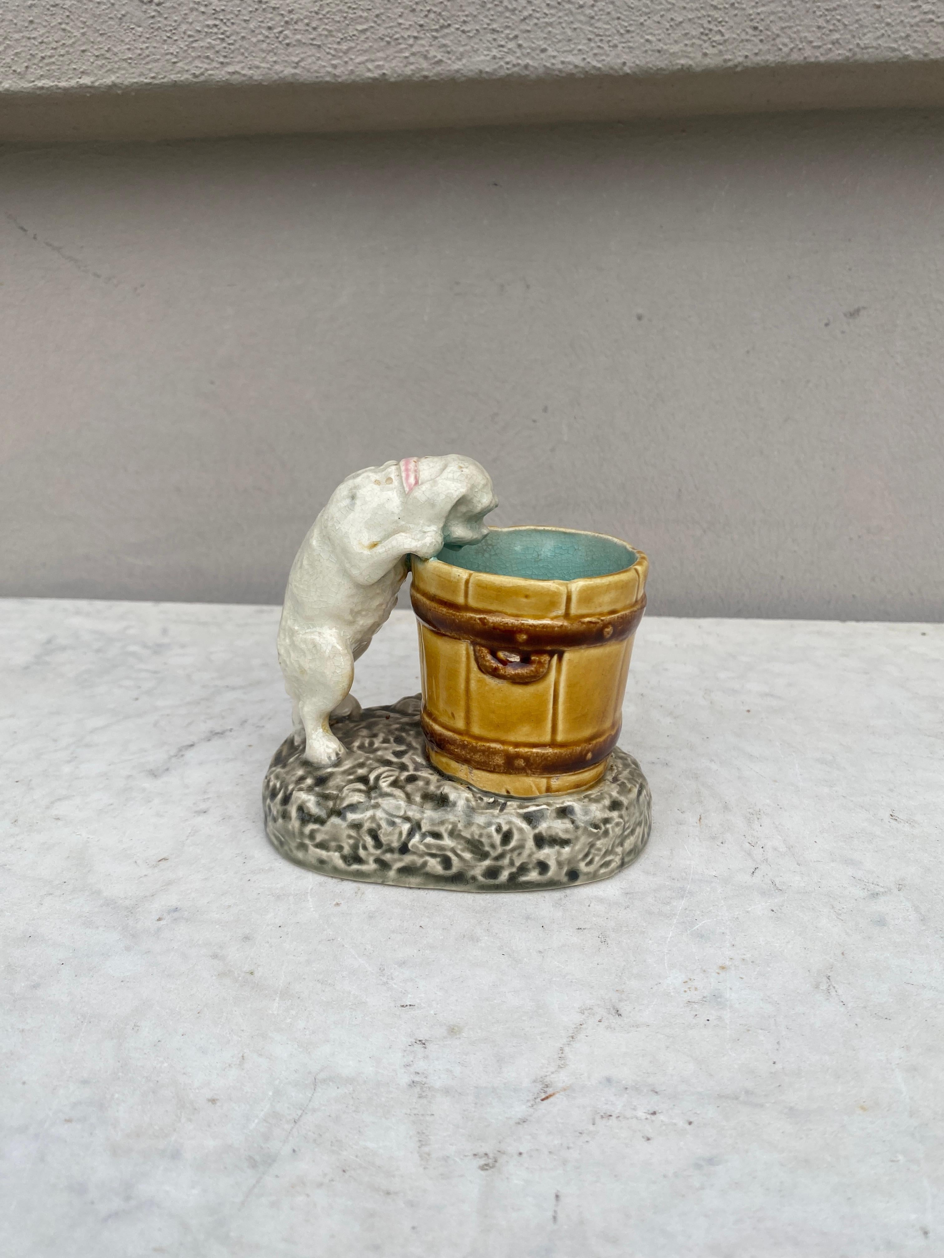 Pichet à chien en majolique française, vers 1900 en vente 1