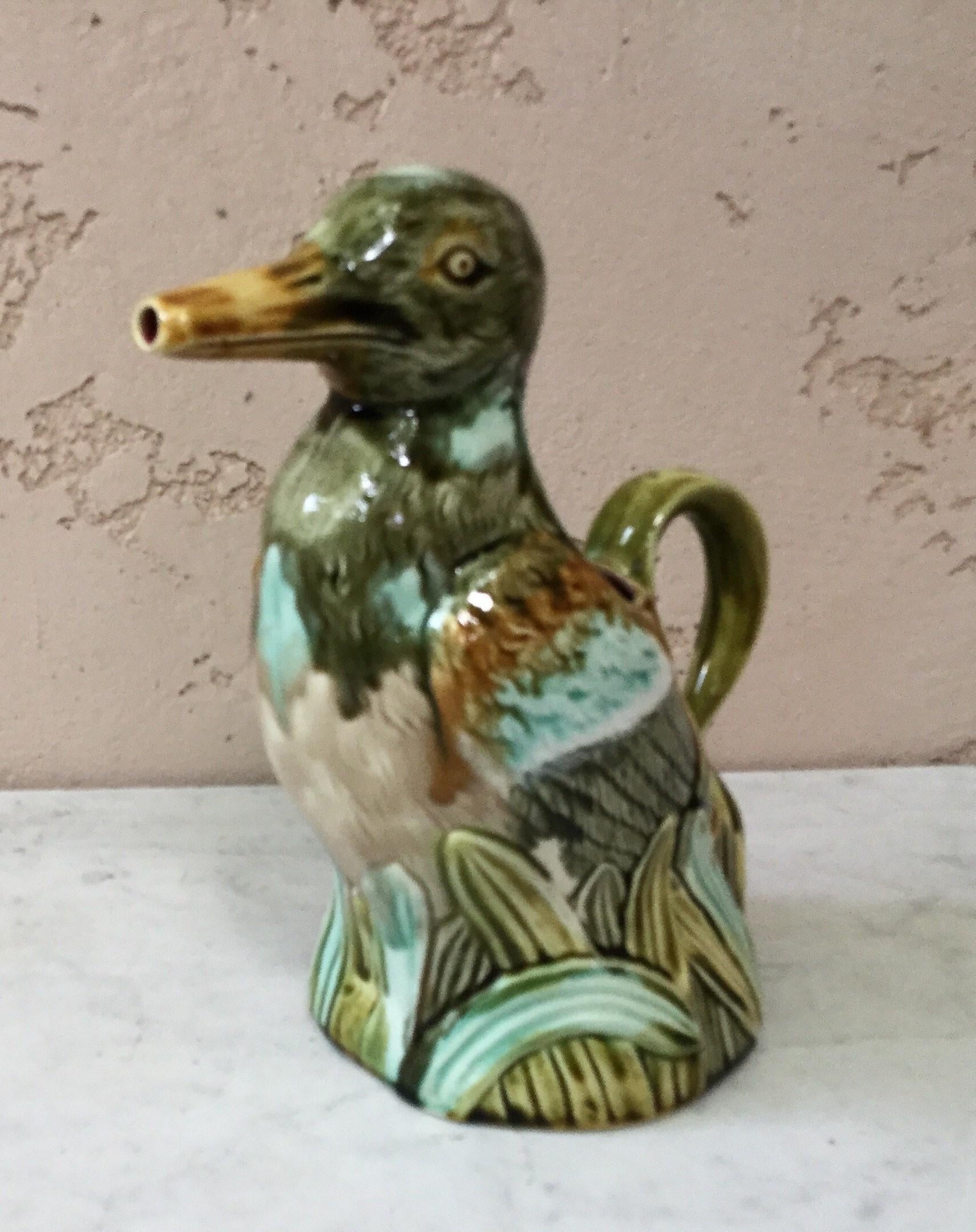 French Majolica Duck Pitcher Onnaing, circa 1890 In Good Condition In Austin, TX