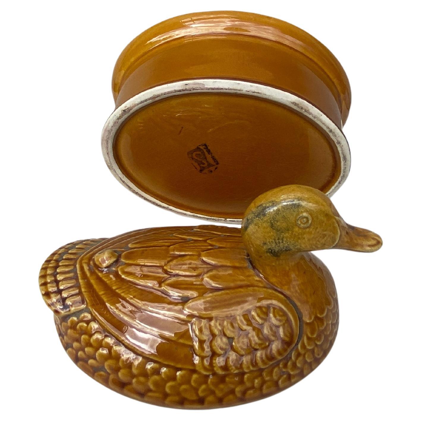 Sopera de pato de mayólica francesa, hacia 1950 mediados del siglo XX en venta