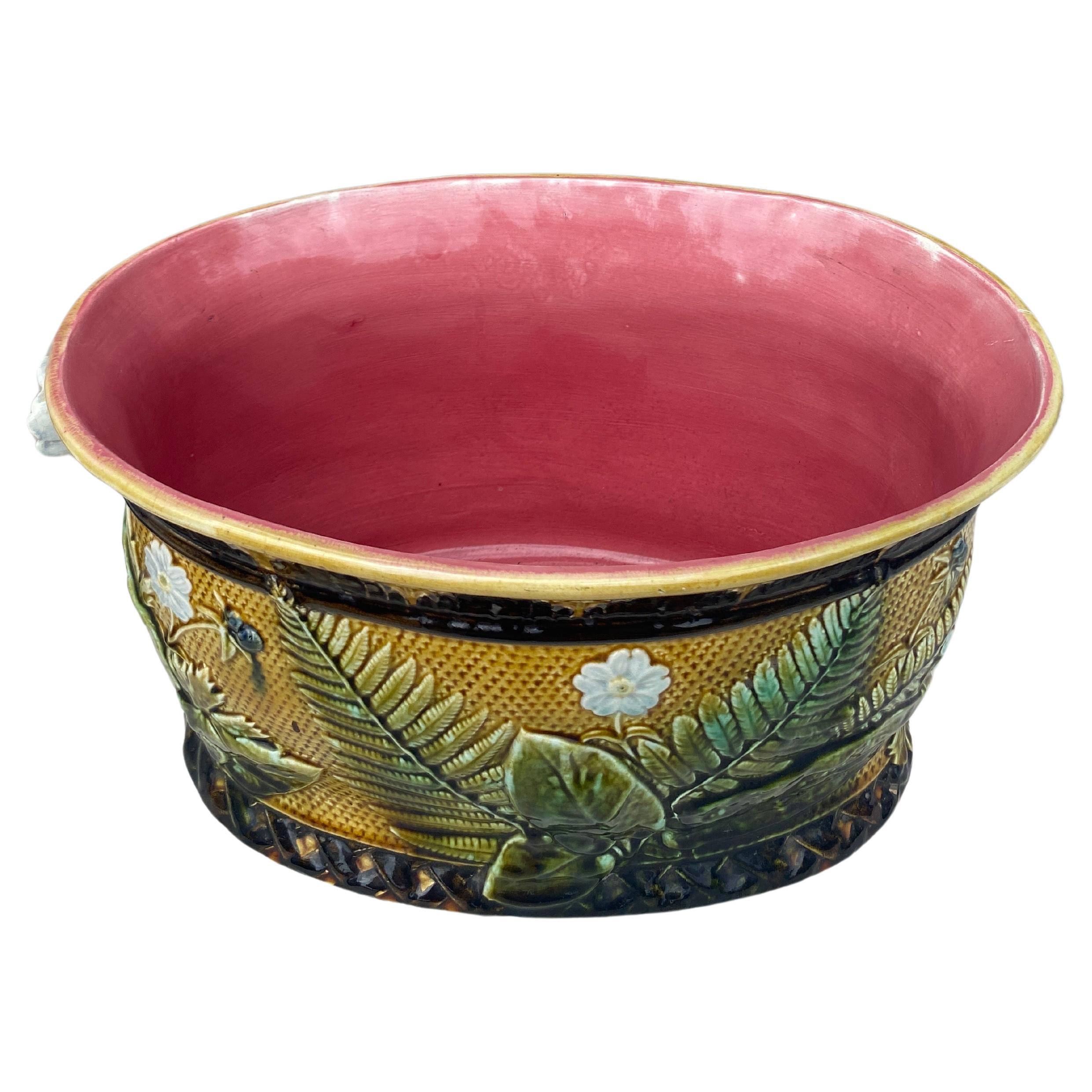 Country Jardinière francese in maiolica con felci e fiori, 1880 circa in vendita
